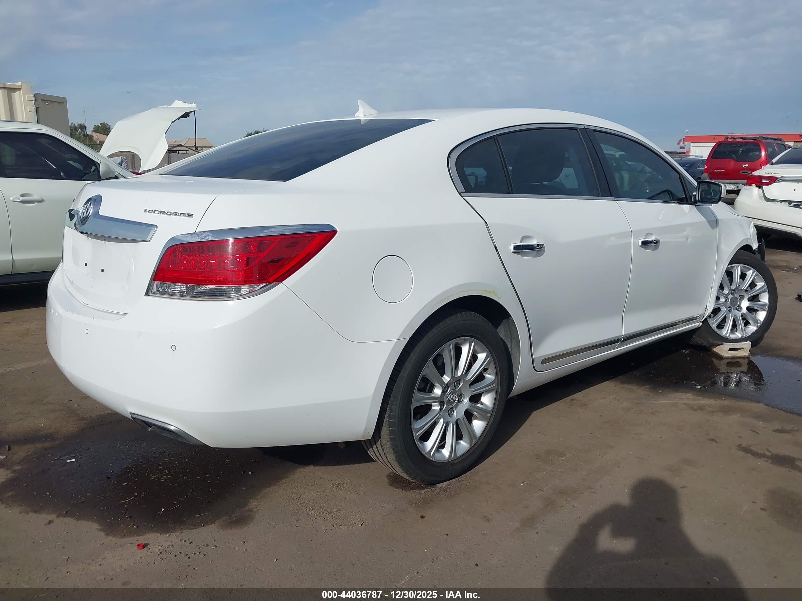 BUICK LACROSSE image 4