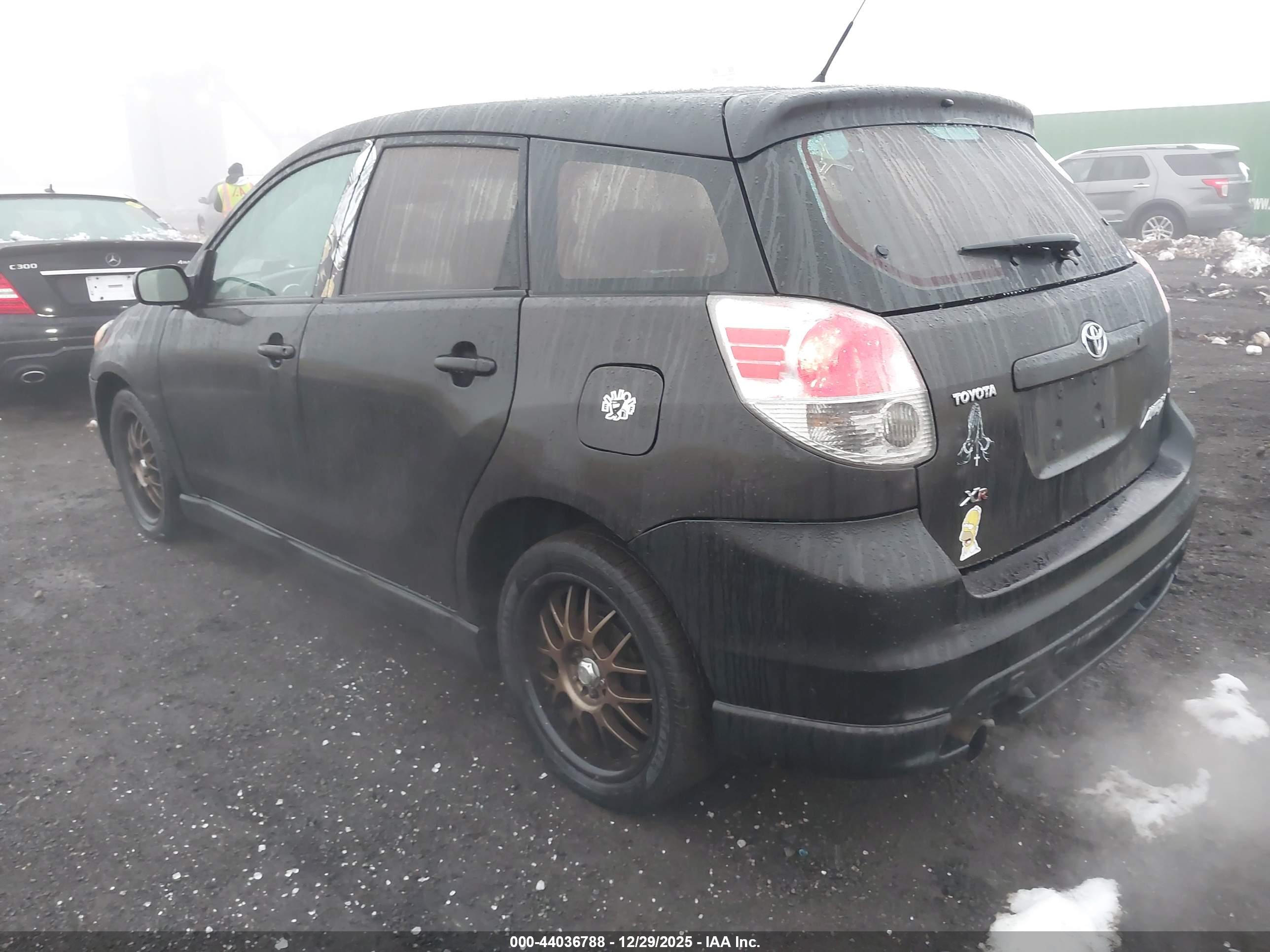 TOYOTA MATRIX image 3