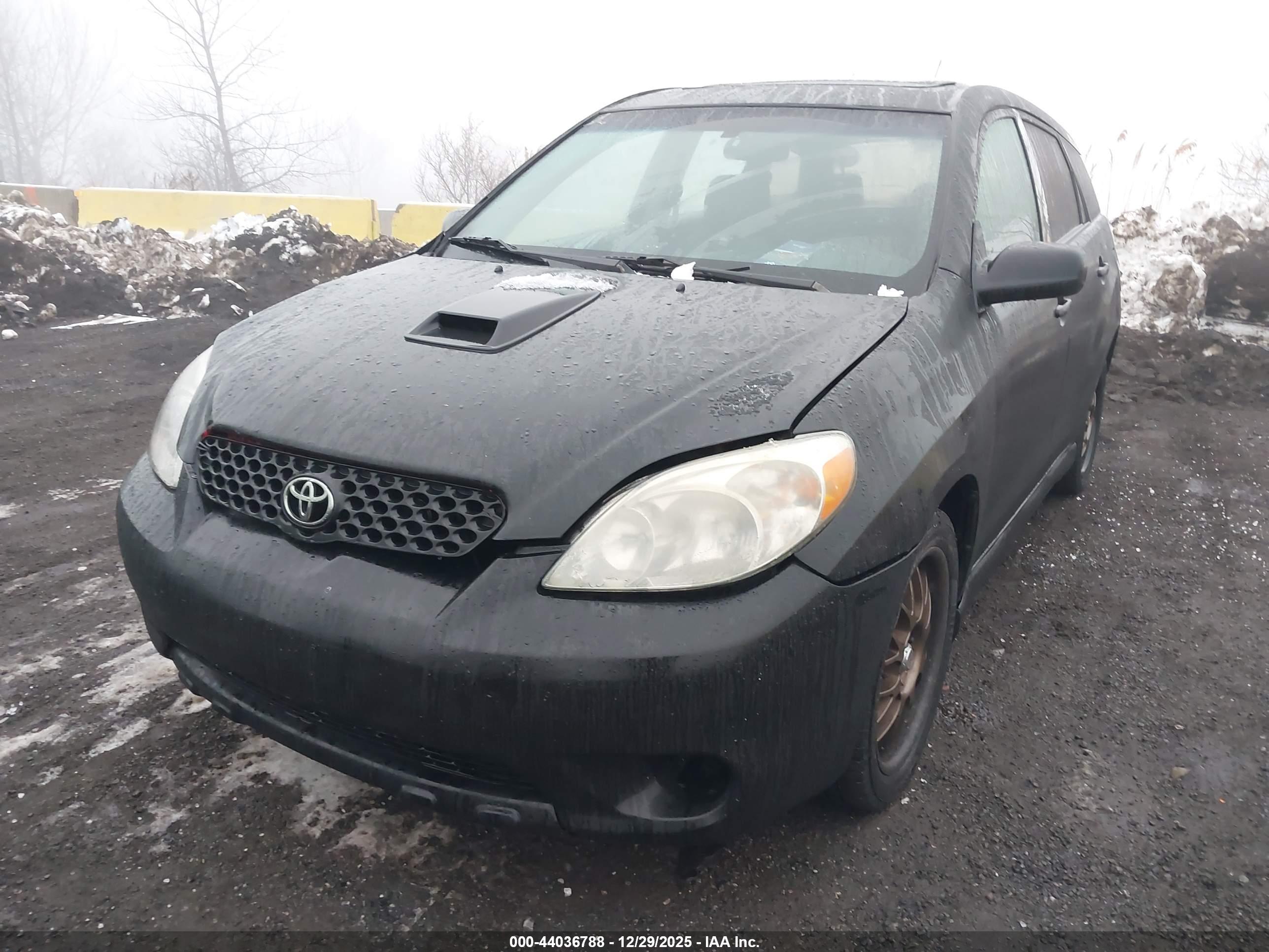 TOYOTA MATRIX image 6