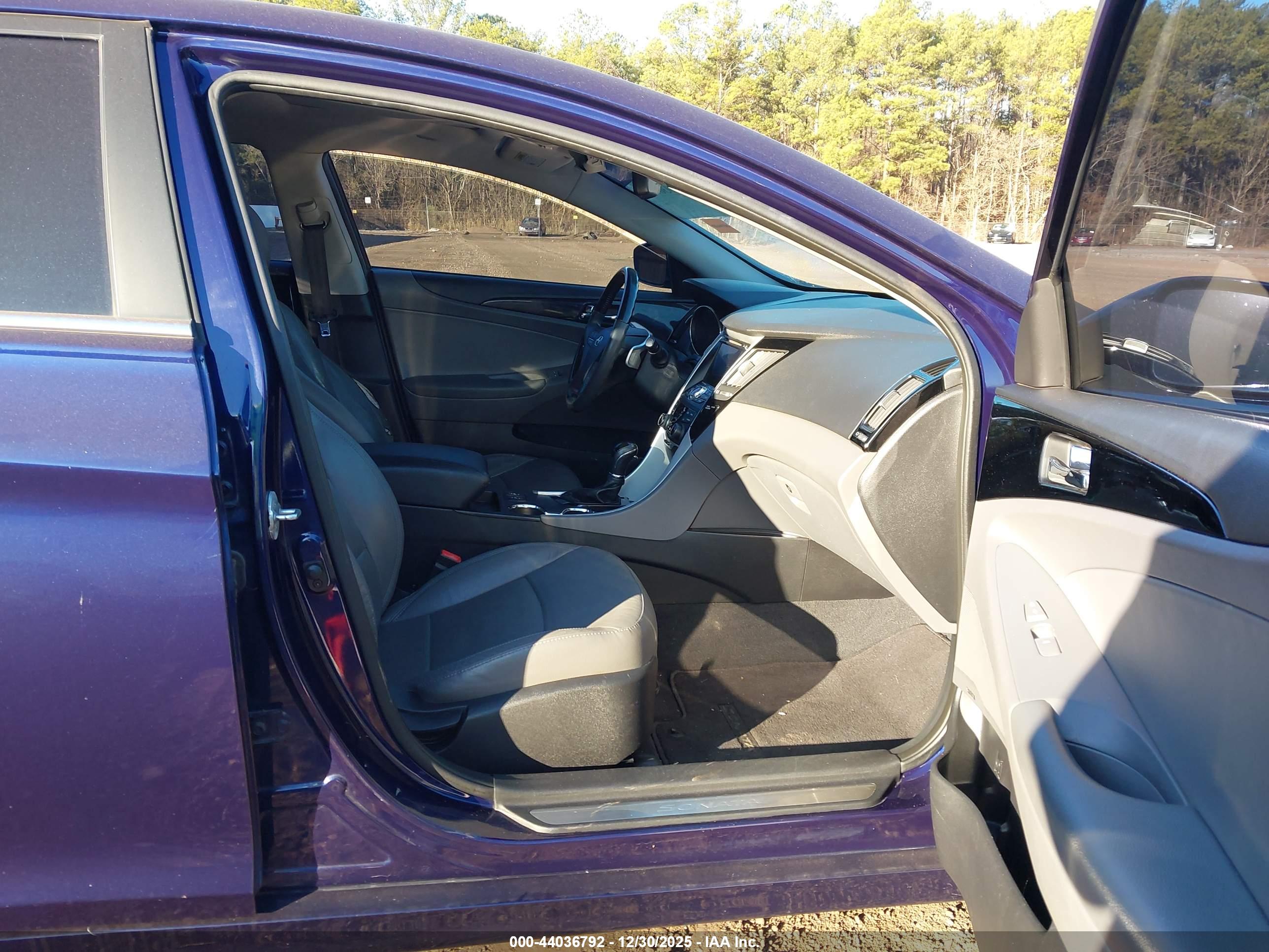 HYUNDAI SONATA image 5