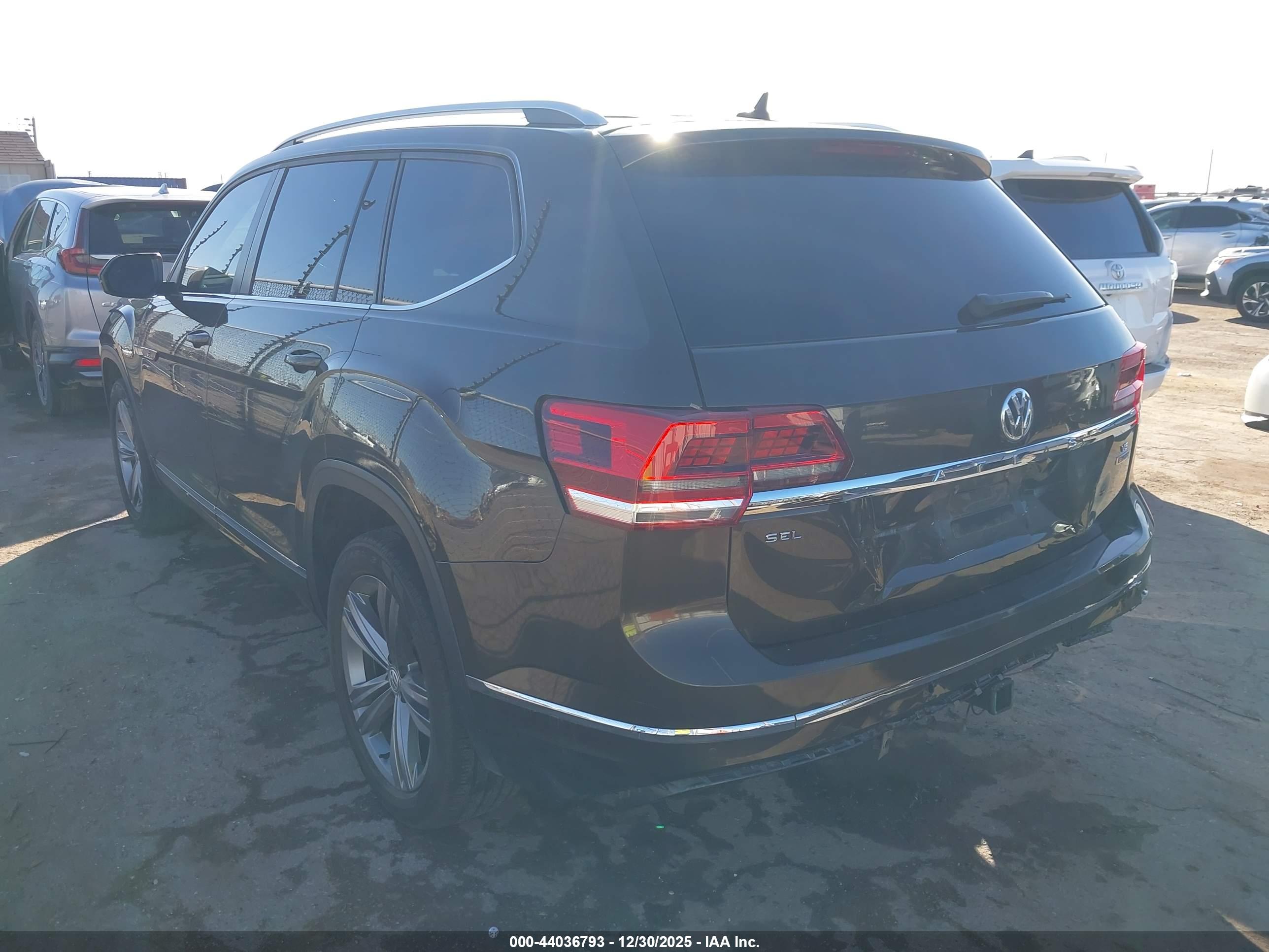 VOLKSWAGEN ATLAS image 3