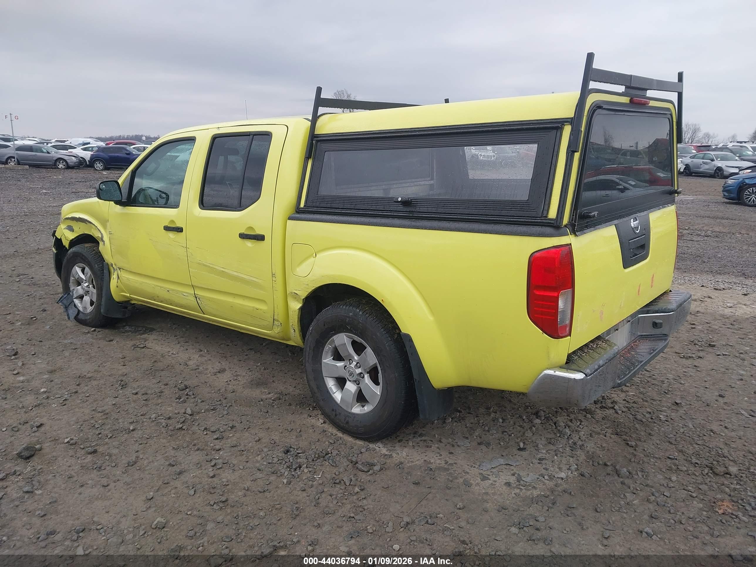 NISSAN FRONTIER image 3