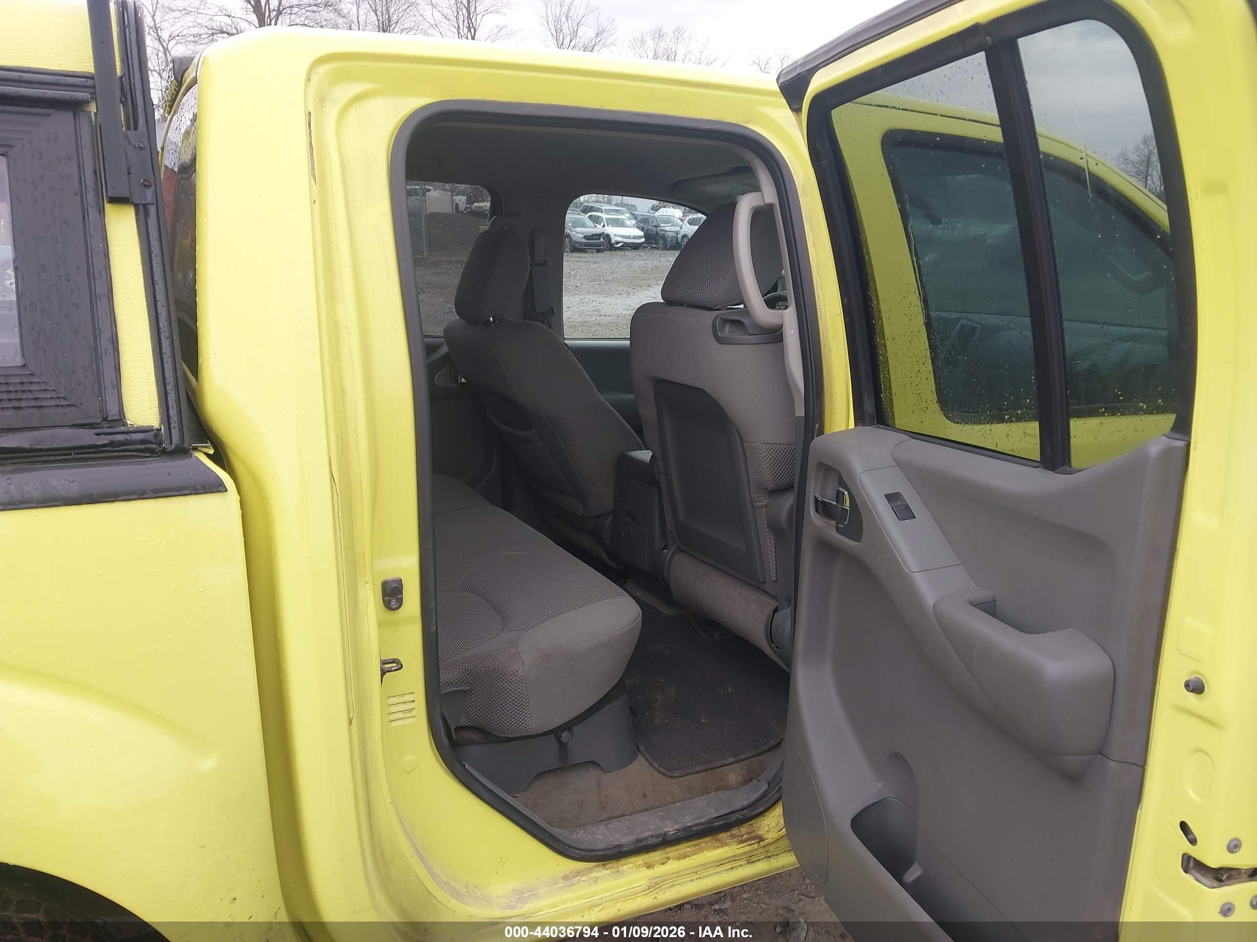 NISSAN FRONTIER image 8