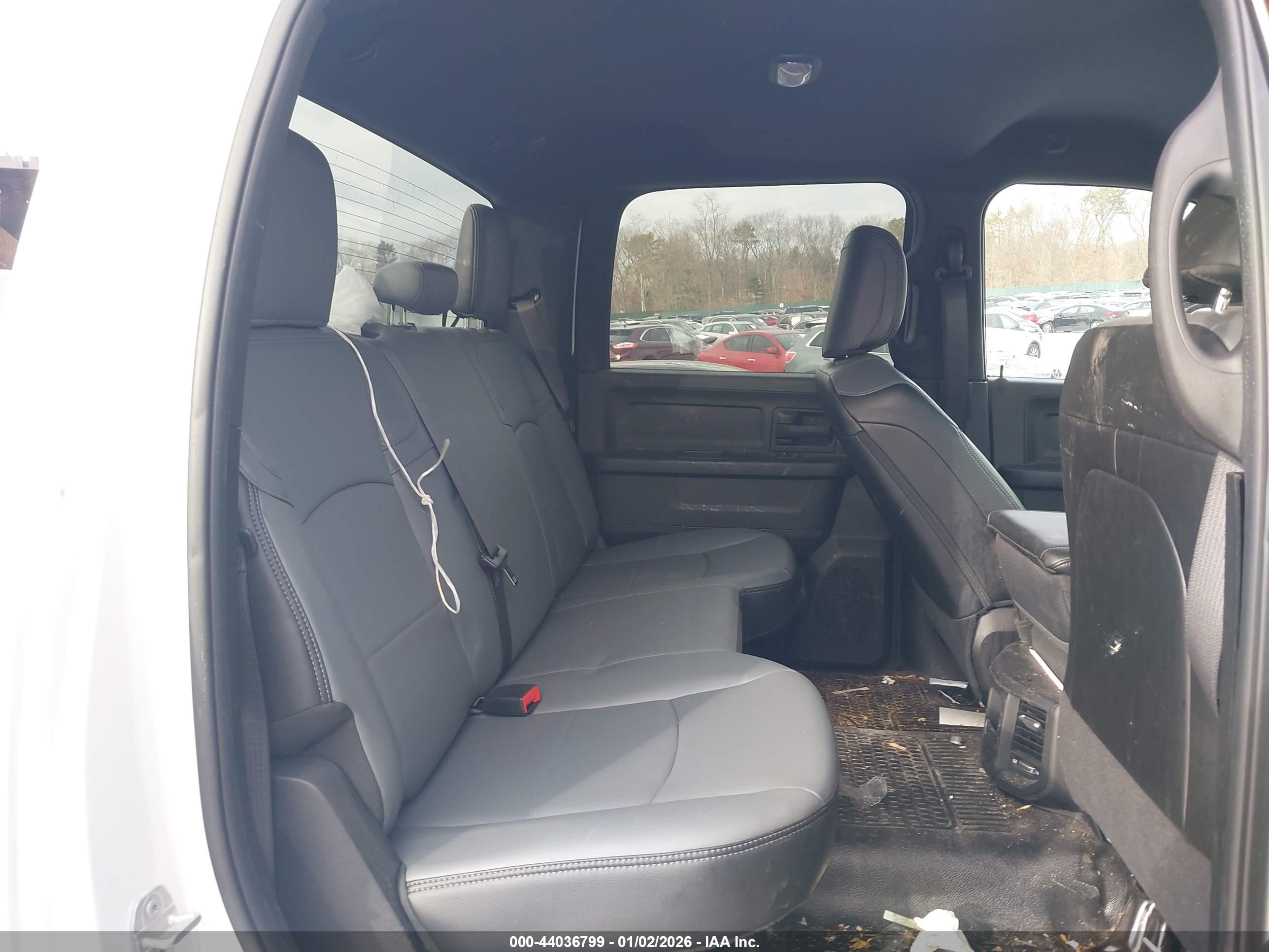 RAM 2500 image 8