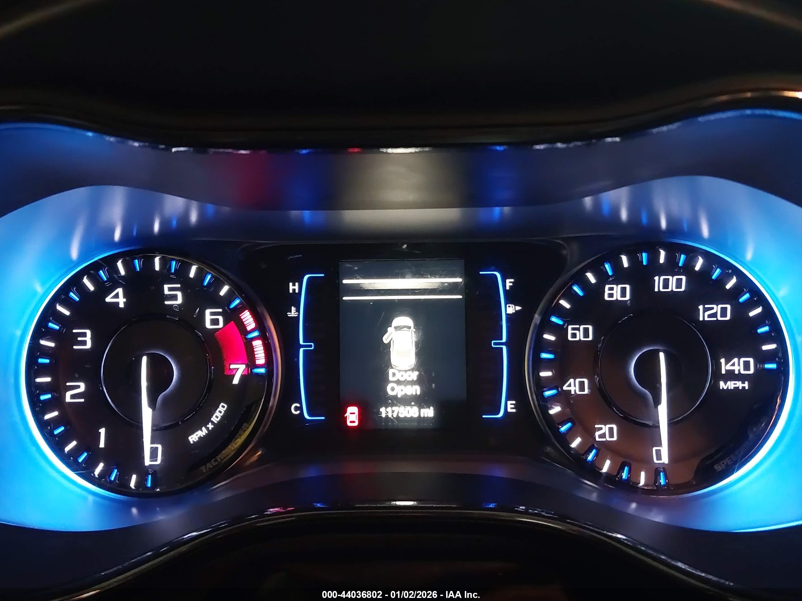 CHRYSLER 200 image 7