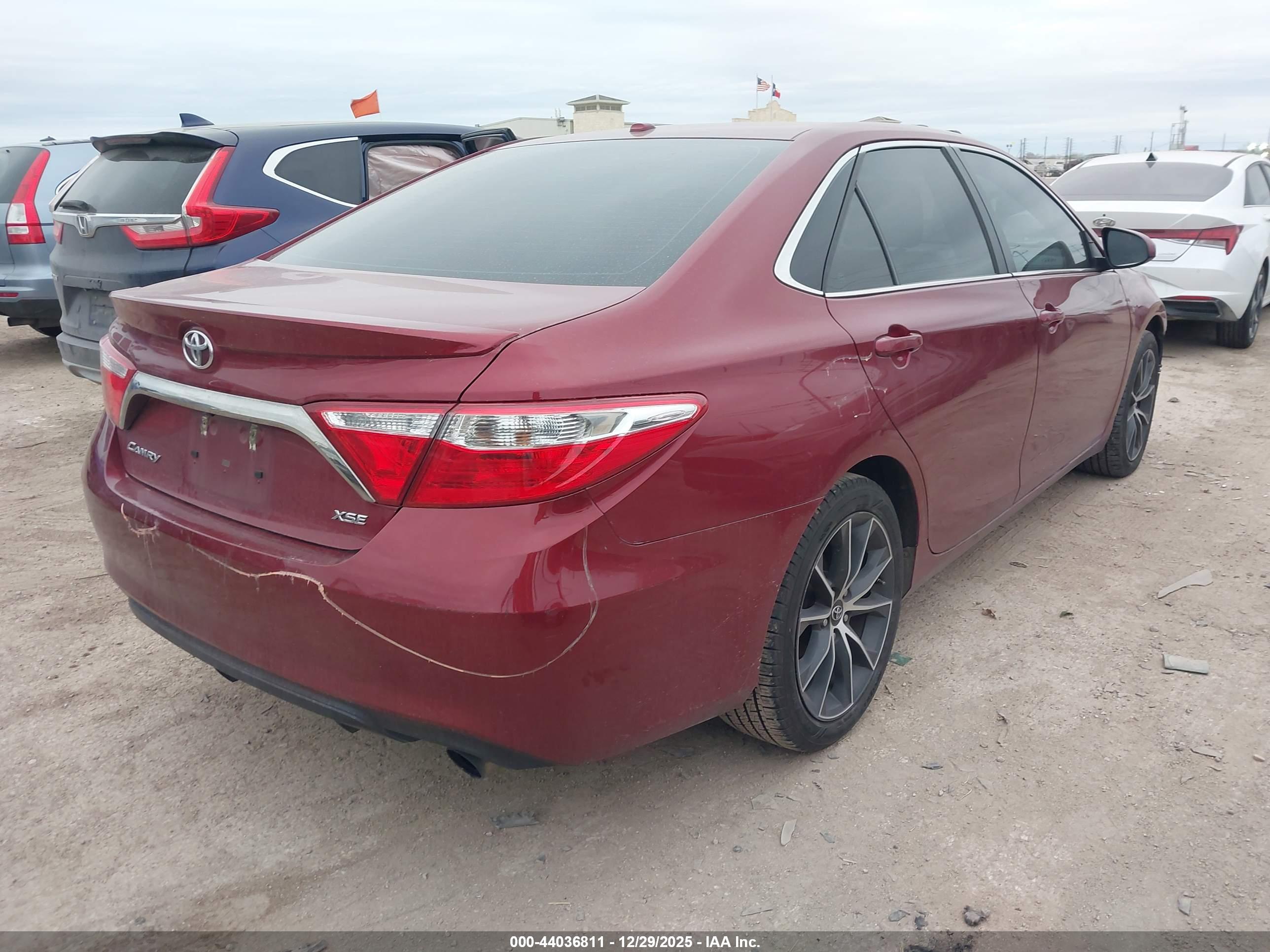 TOYOTA CAMRY image 4