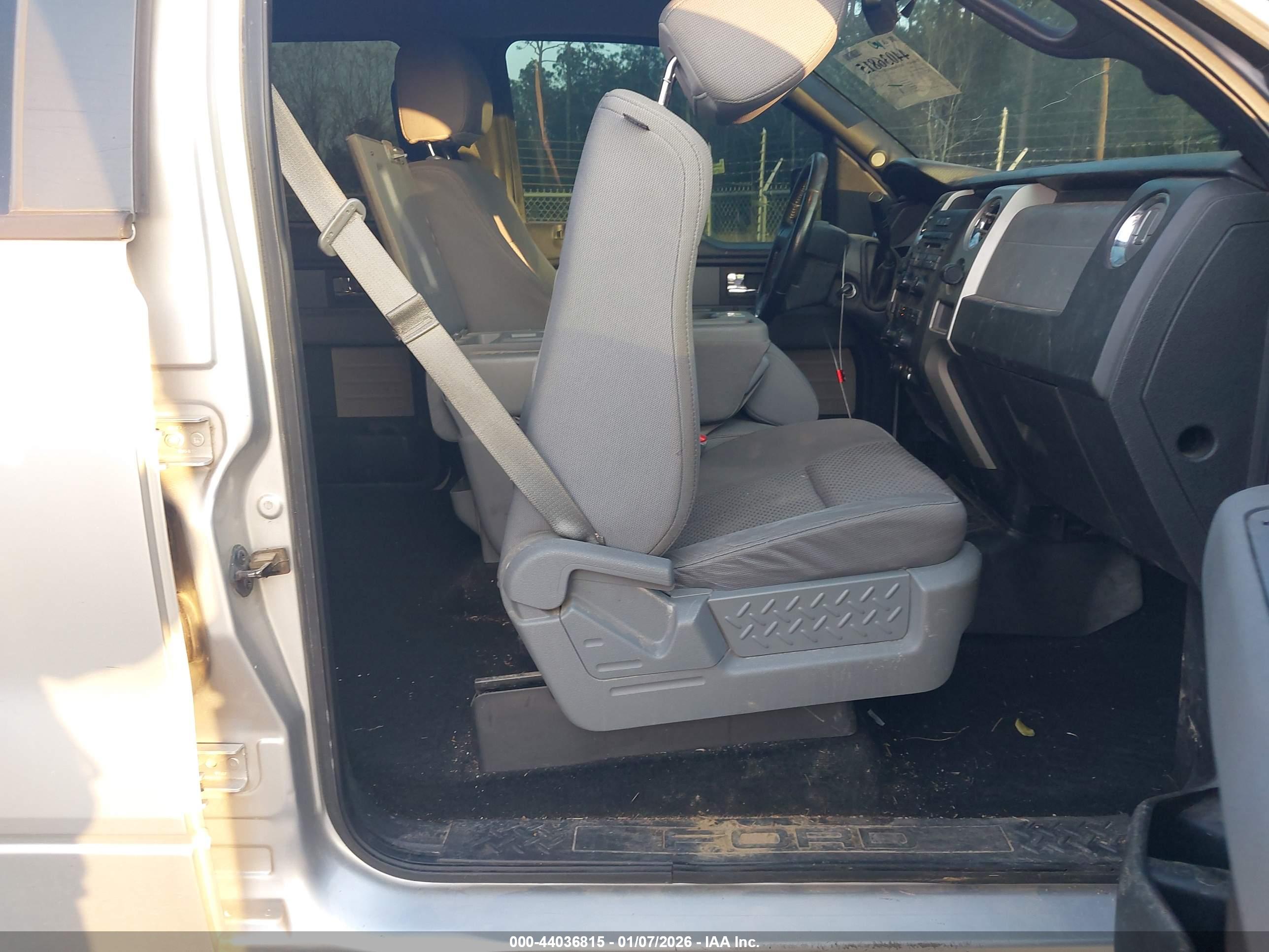 FORD F-150 image 5