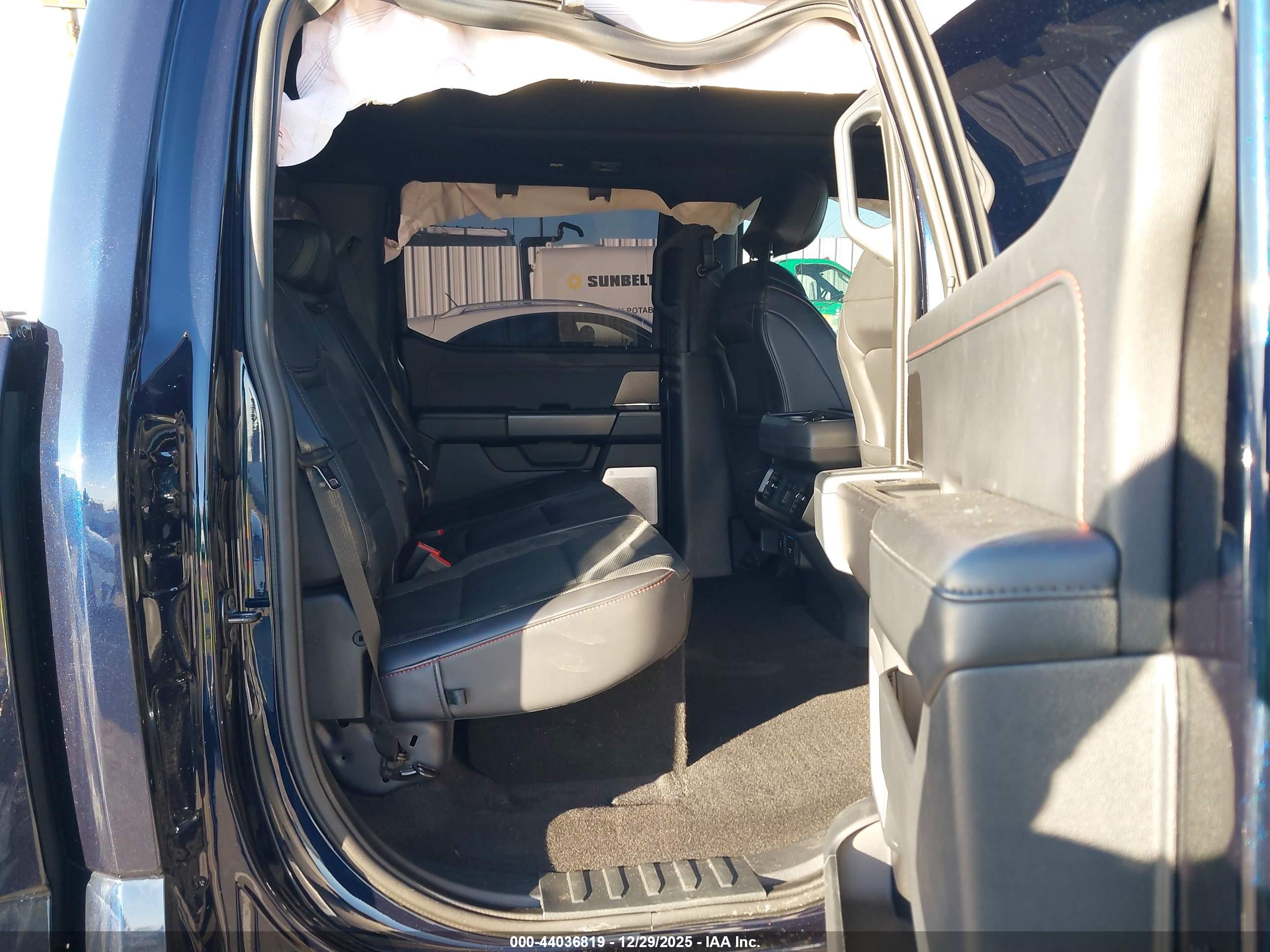 FORD F-150 image 8