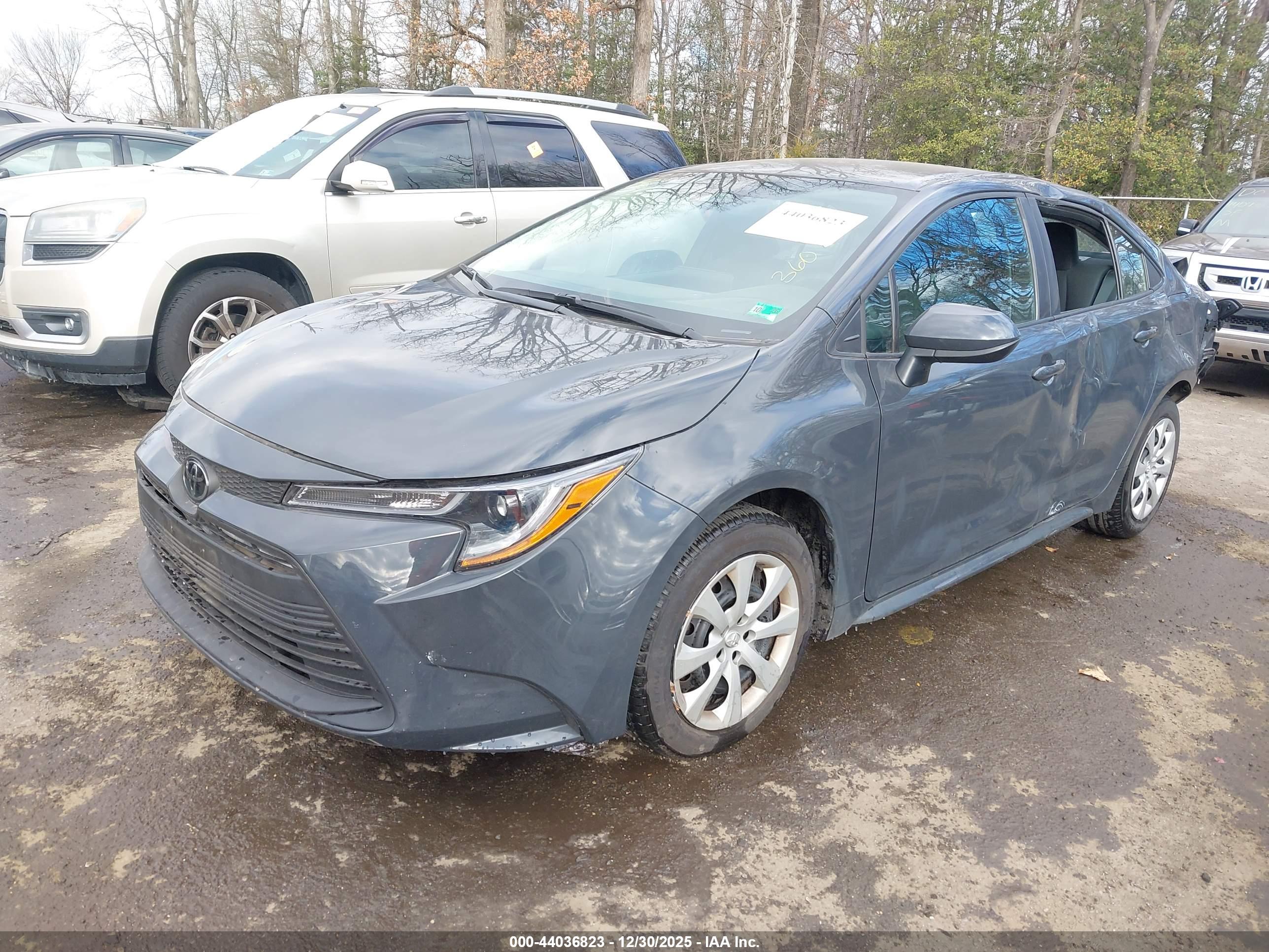TOYOTA COROLLA image 2