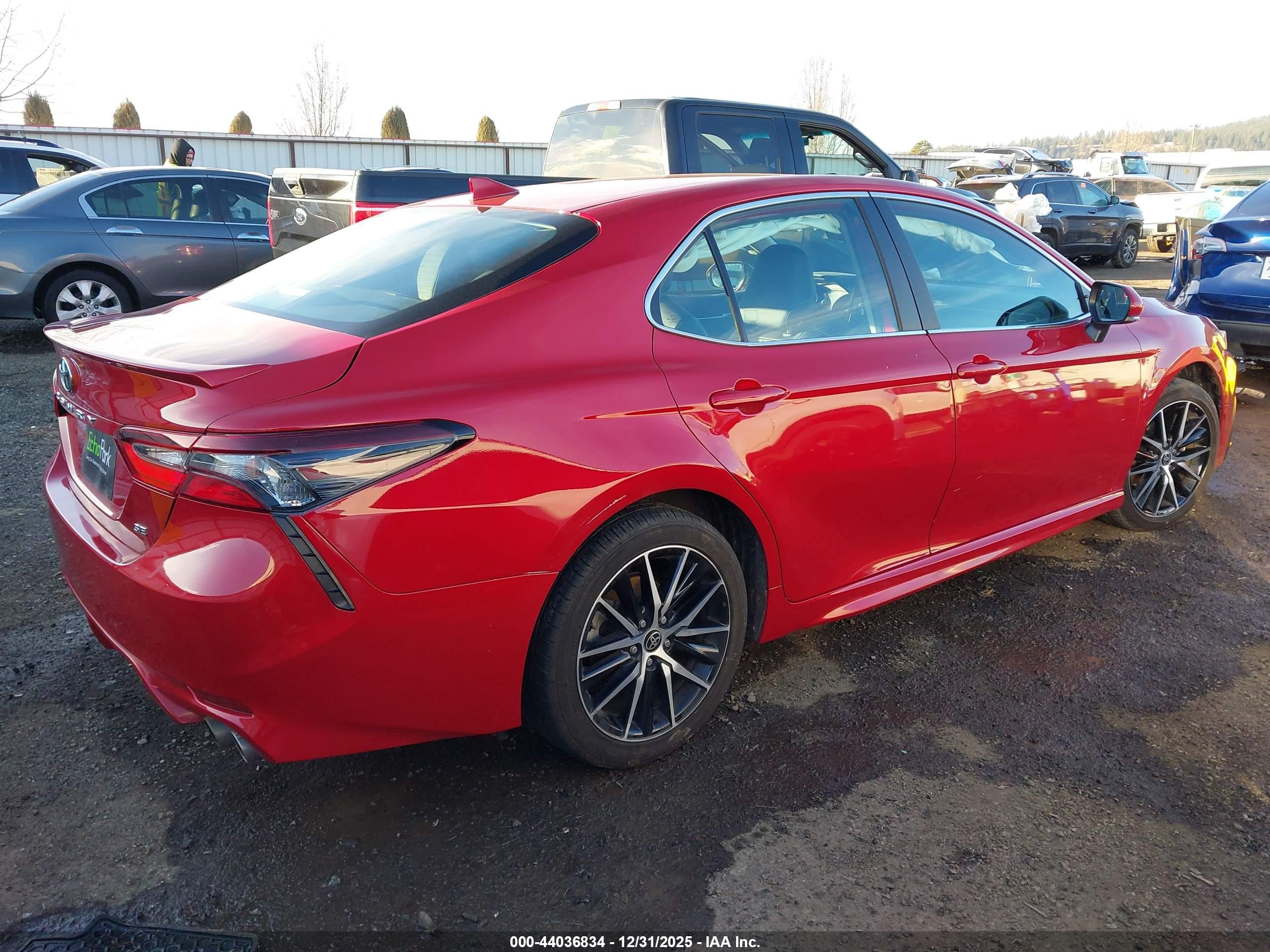 TOYOTA CAMRY image 4