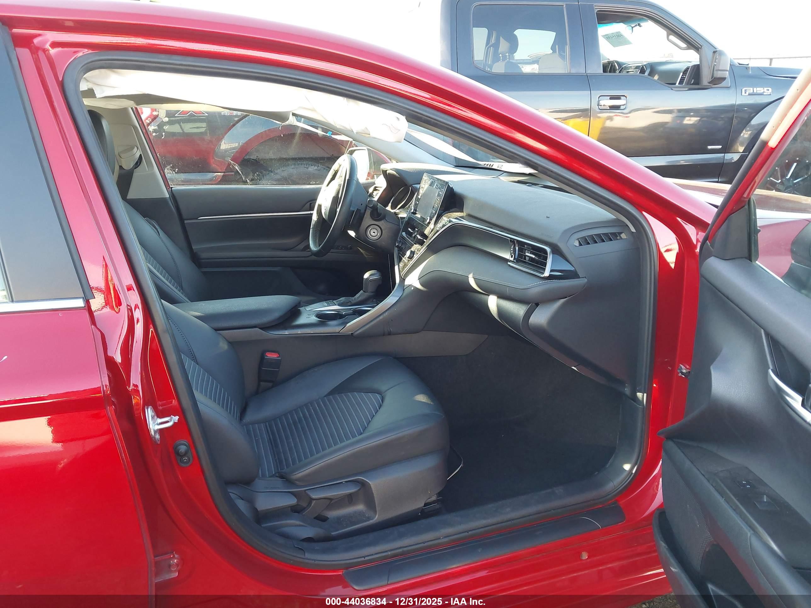 TOYOTA CAMRY image 5