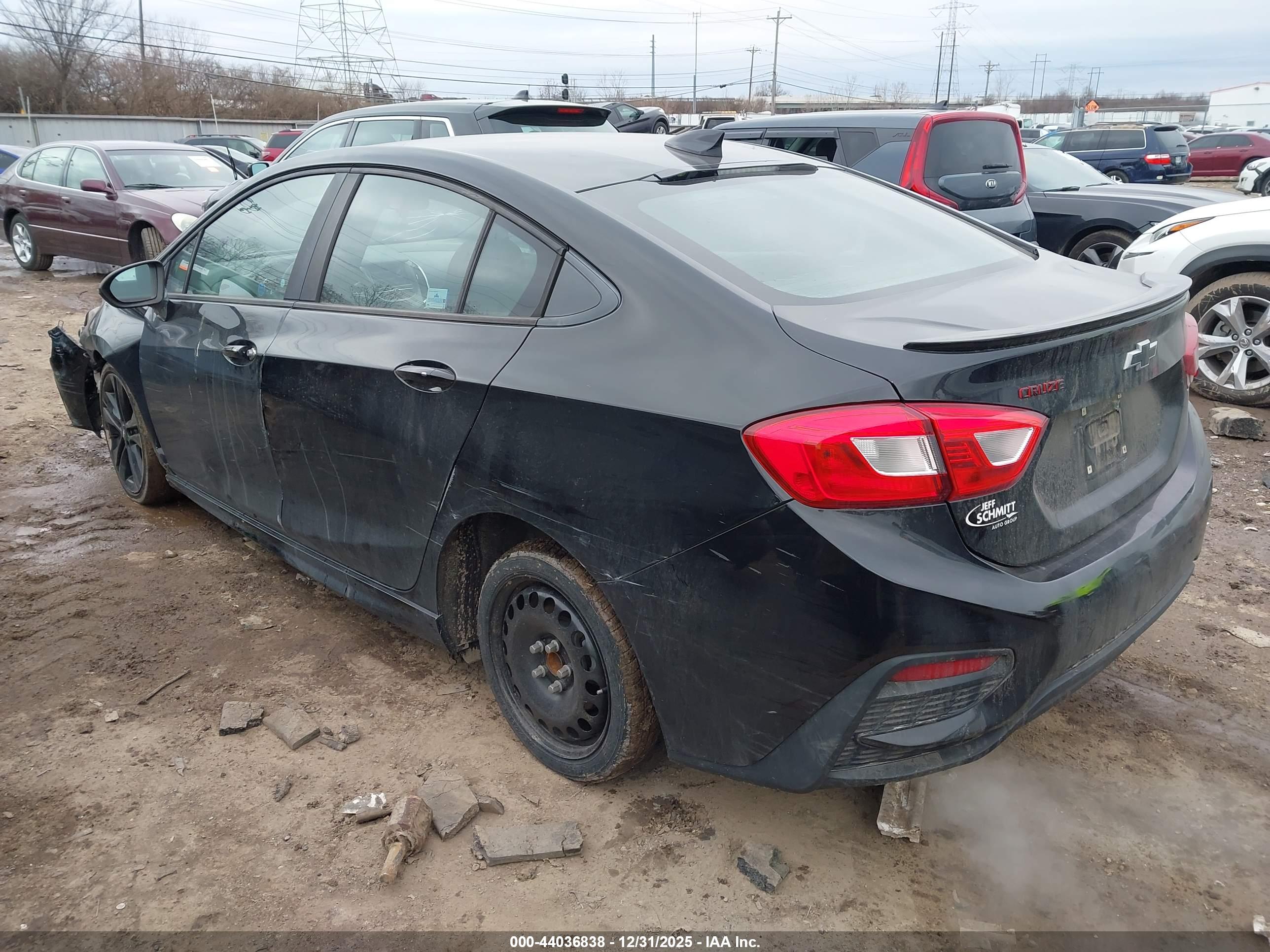 CHEVROLET CRUZE image 3