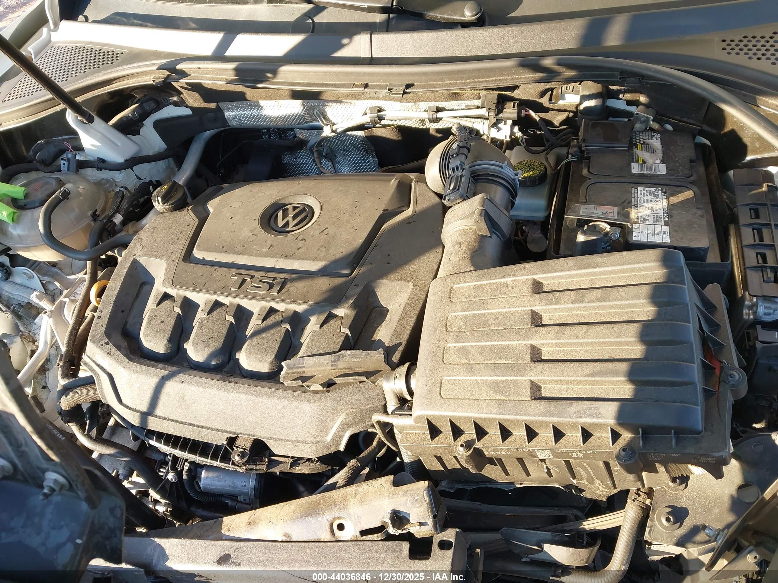 VOLKSWAGEN TIGUAN image 10