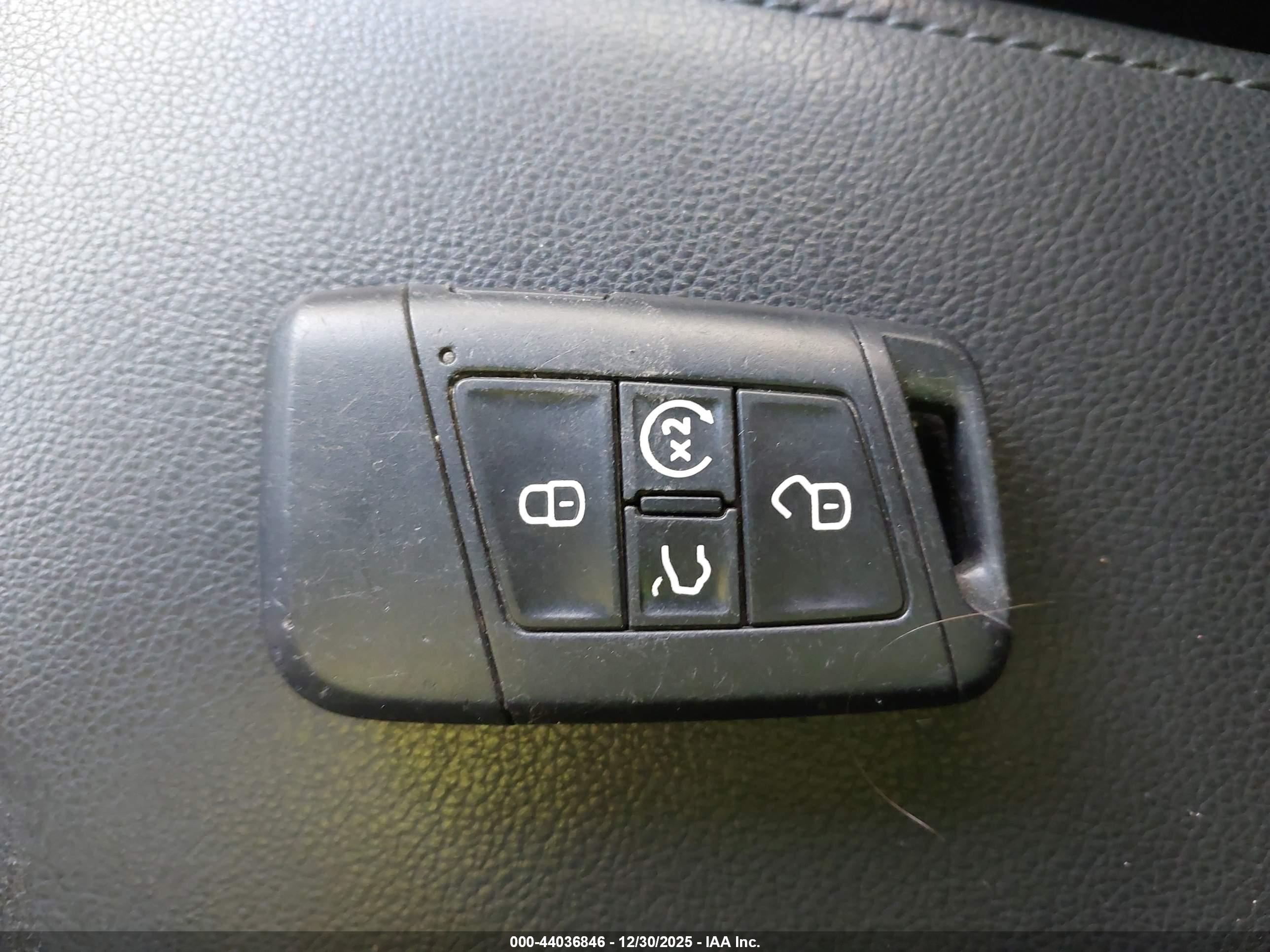 VOLKSWAGEN TIGUAN image 11