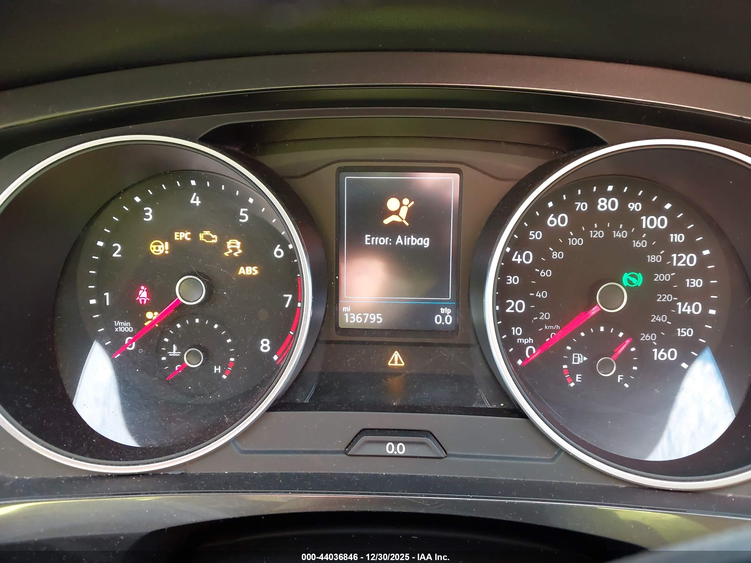 VOLKSWAGEN TIGUAN image 7