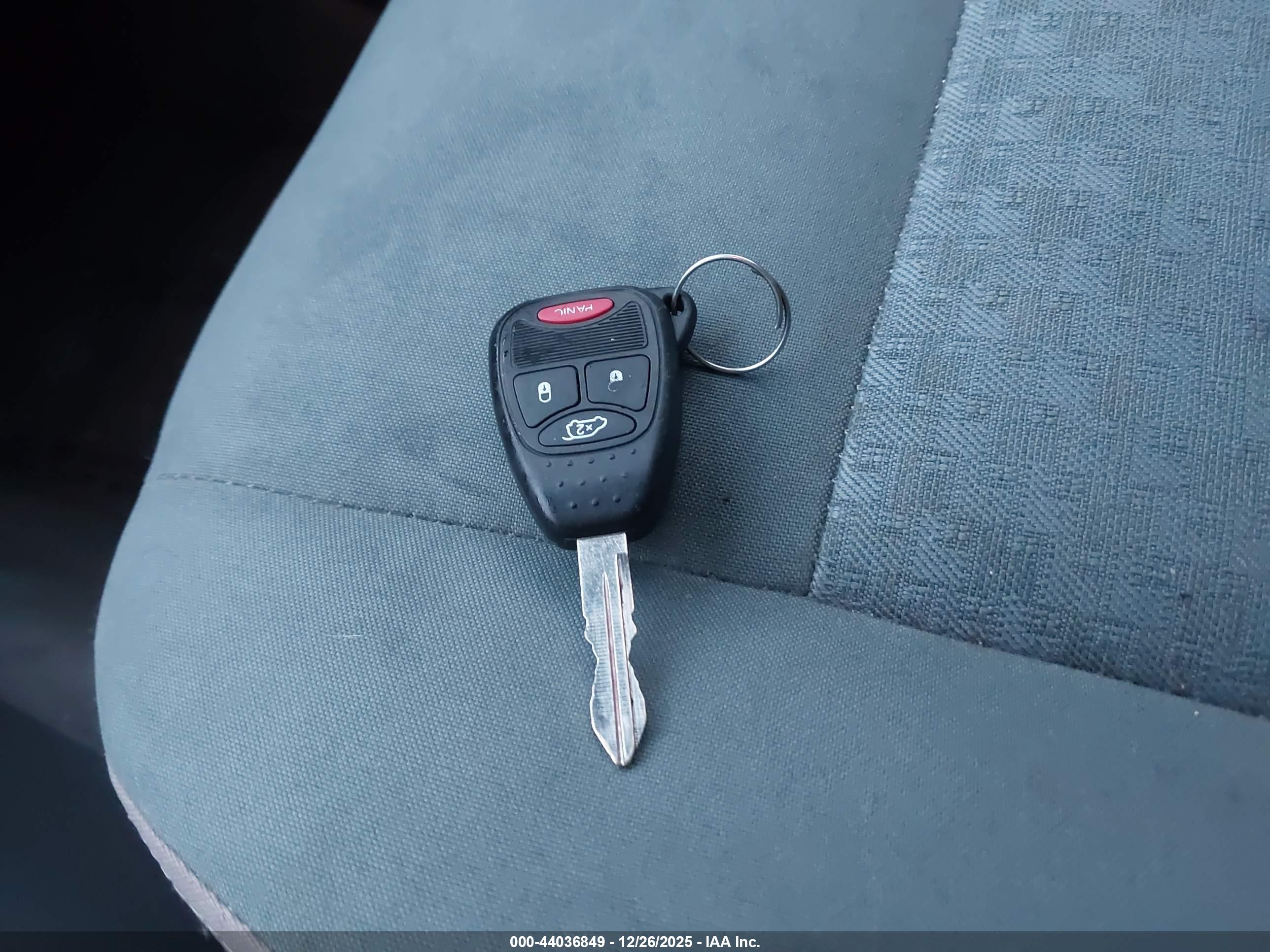 JEEP LIBERTY image 11