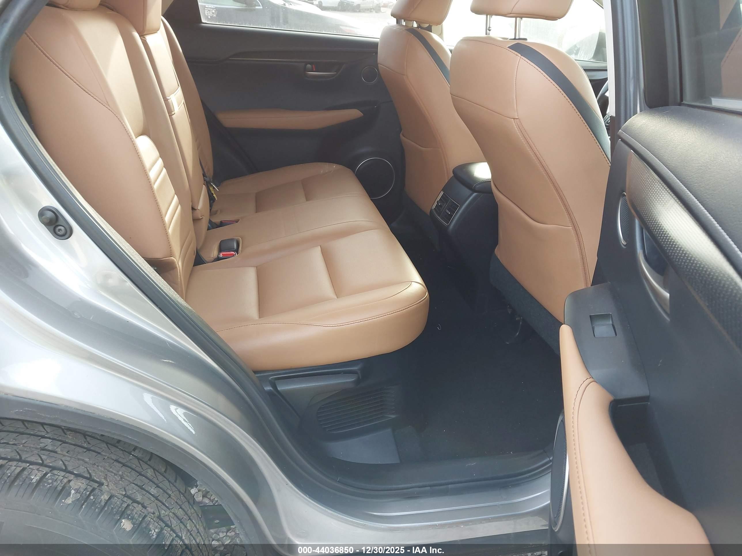 LEXUS NX image 8