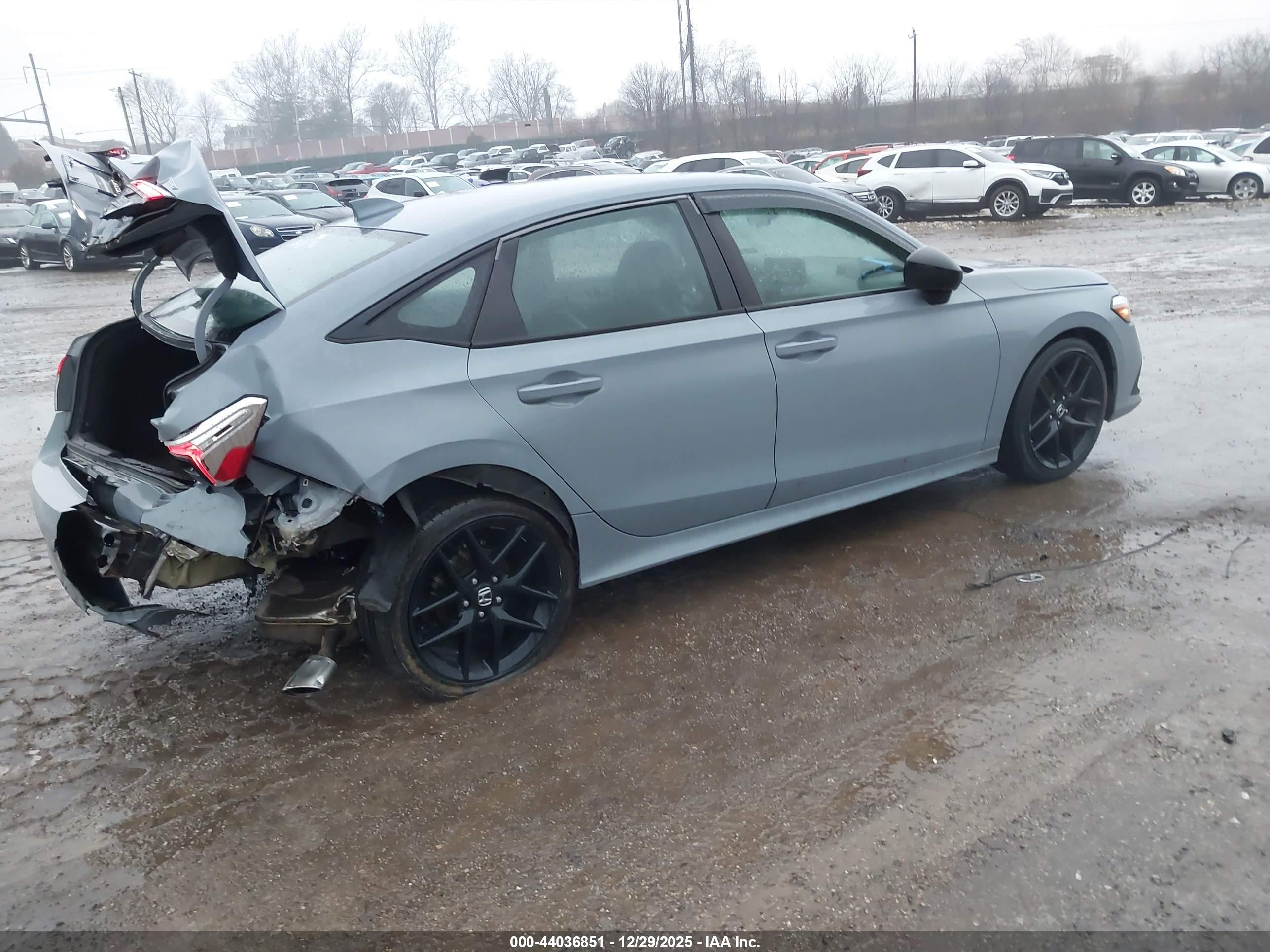 HONDA CIVIC image 4