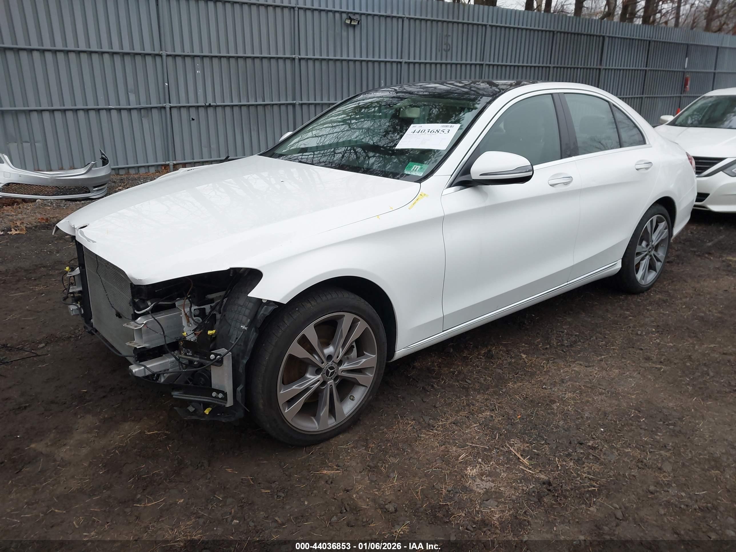 MERCEDES-BENZ C image 2