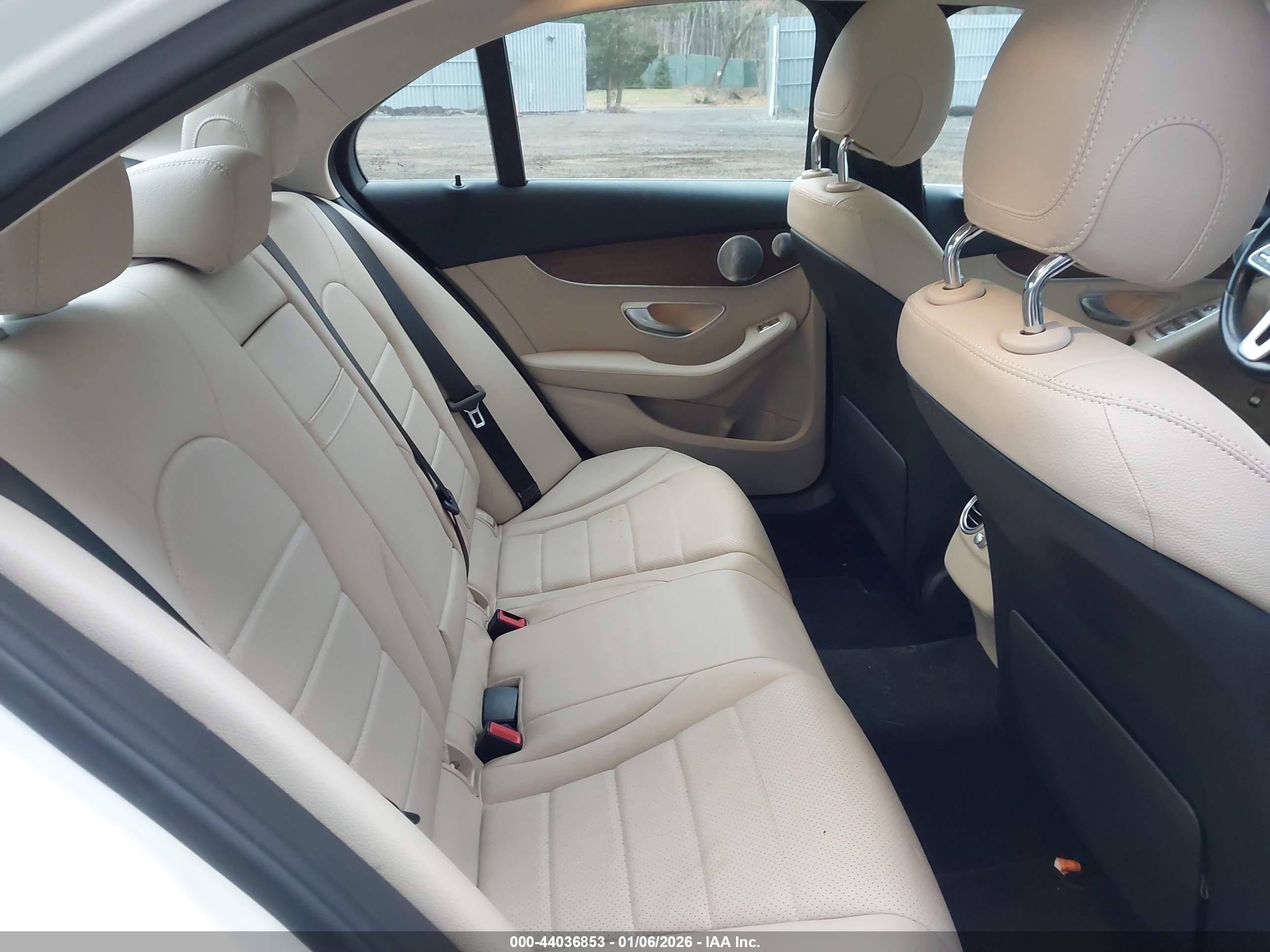 MERCEDES-BENZ C image 8