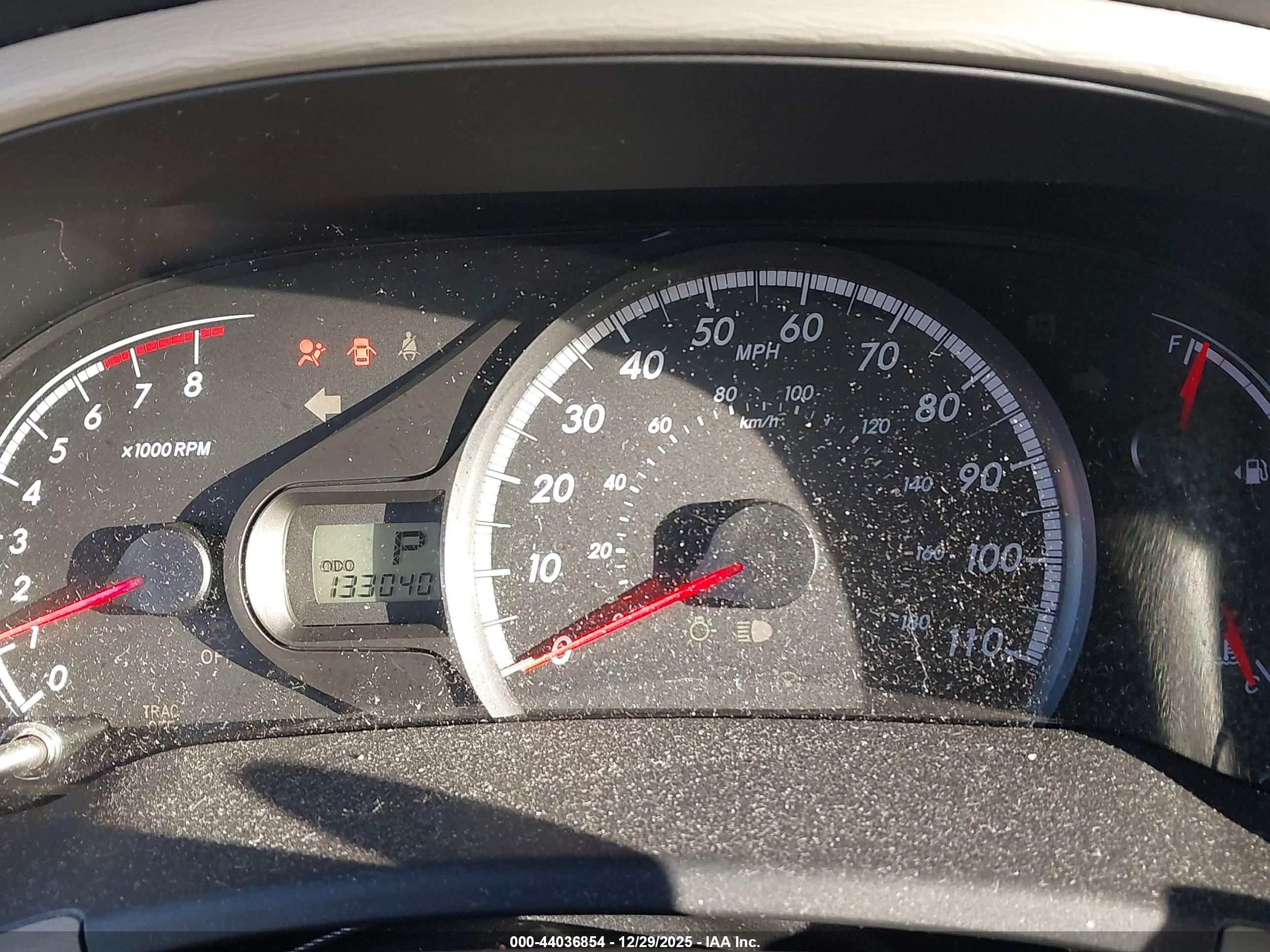 TOYOTA SIENNA image 7