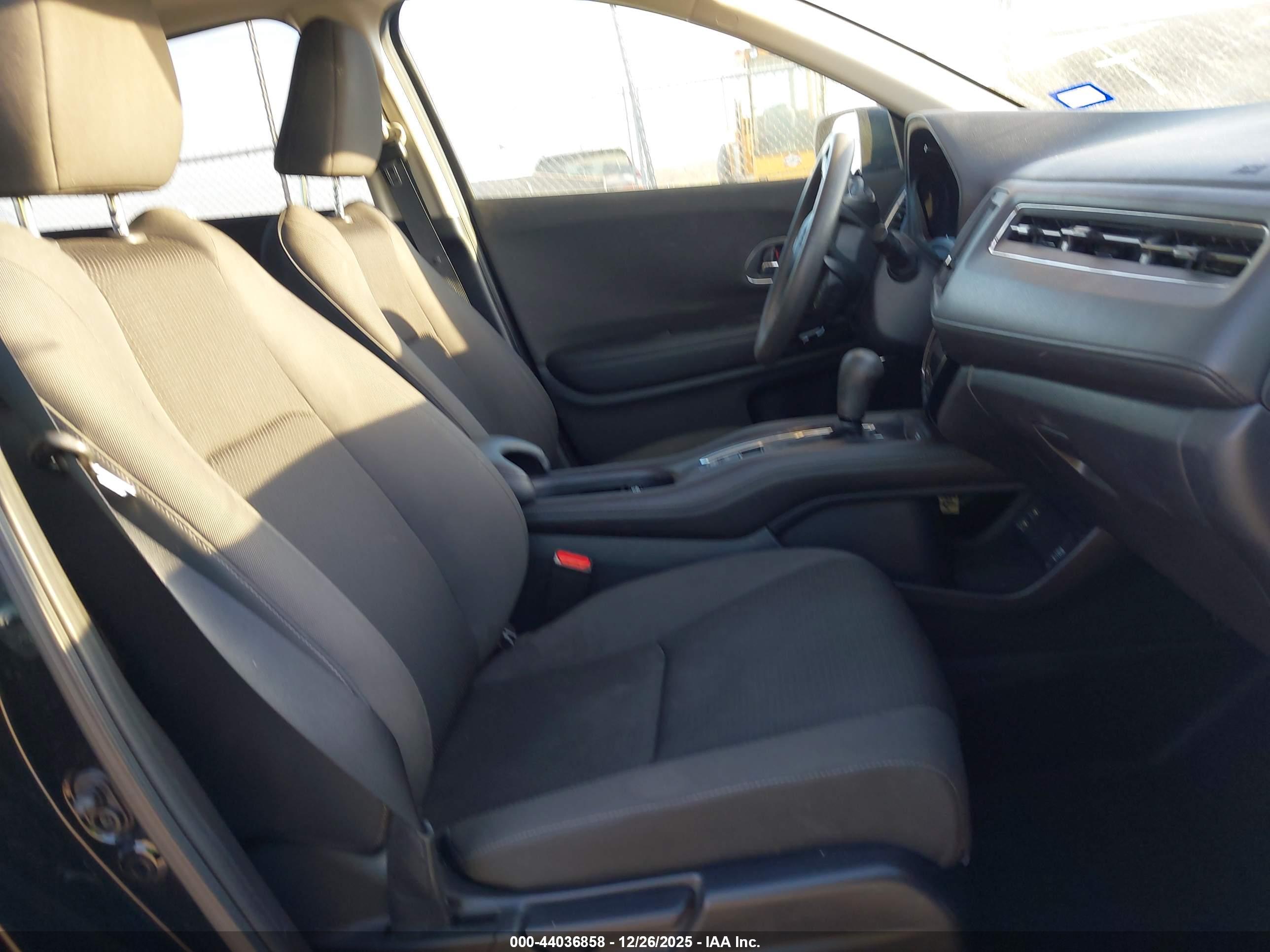 HONDA HR-V image 5