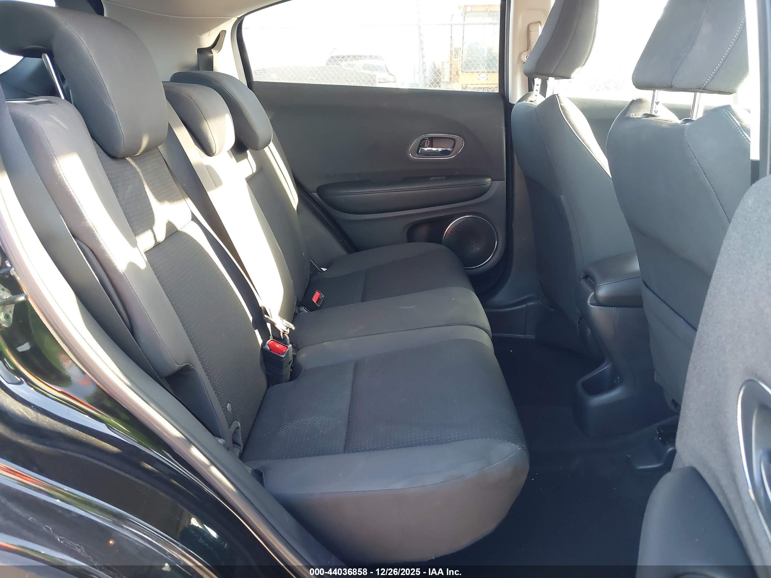 HONDA HR-V image 8