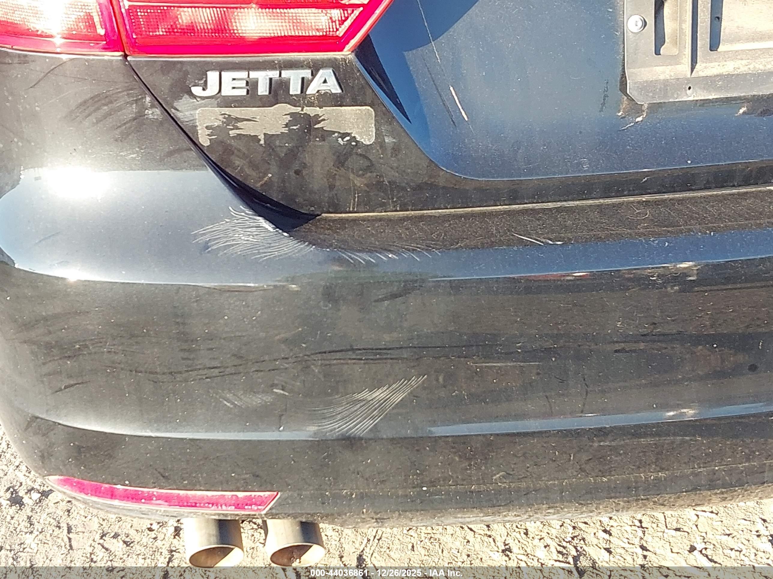 VOLKSWAGEN JETTA image 6