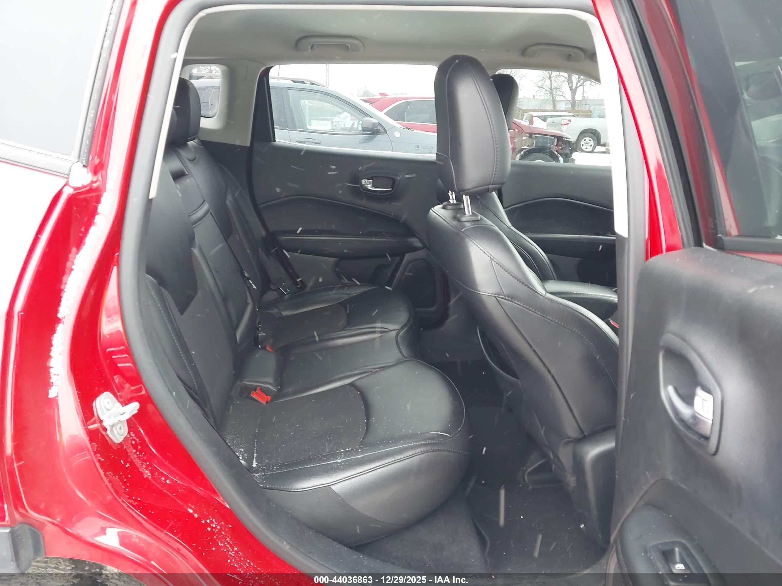 JEEP COMPASS image 8
