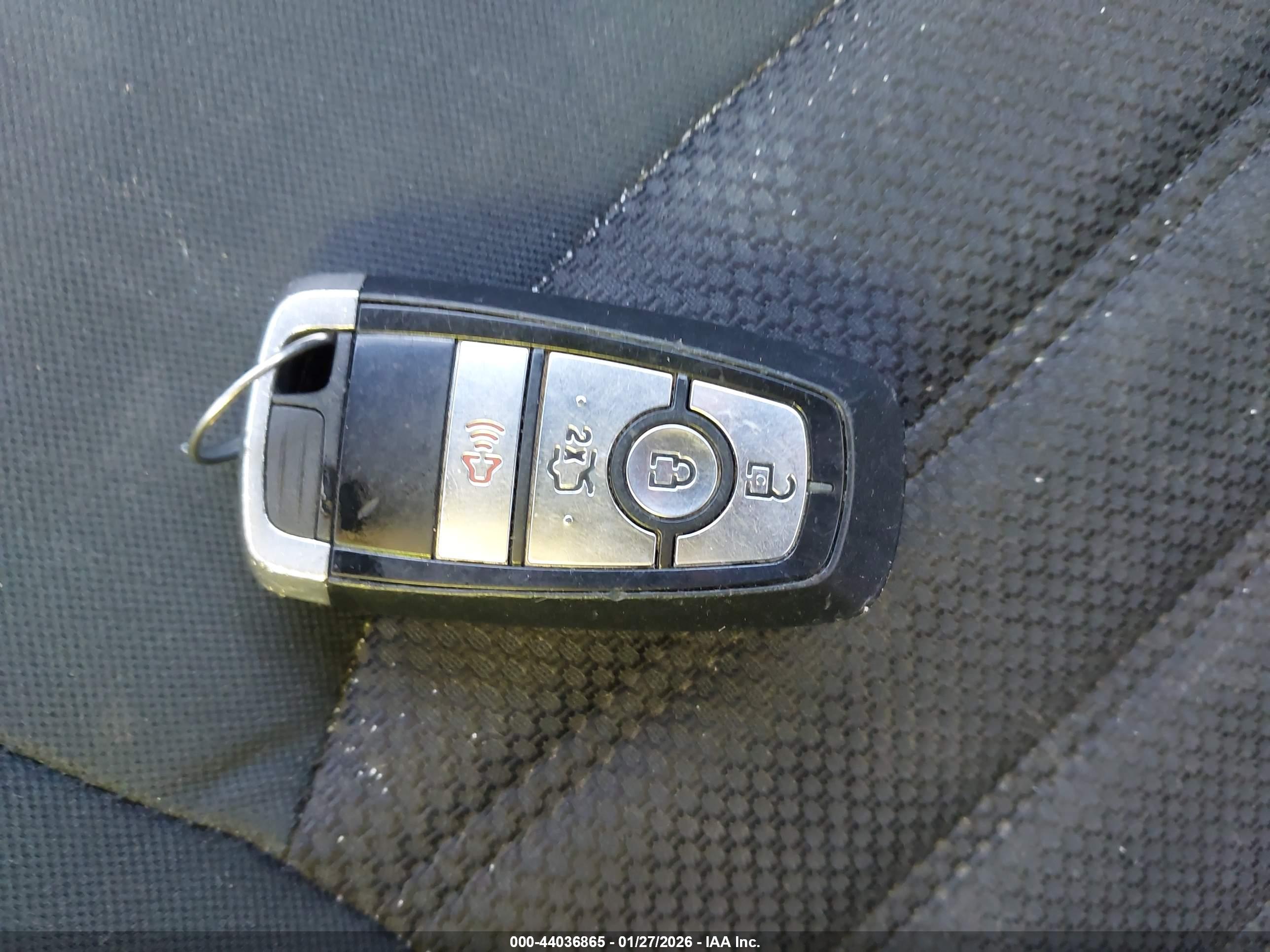 FORD FUSION image 11