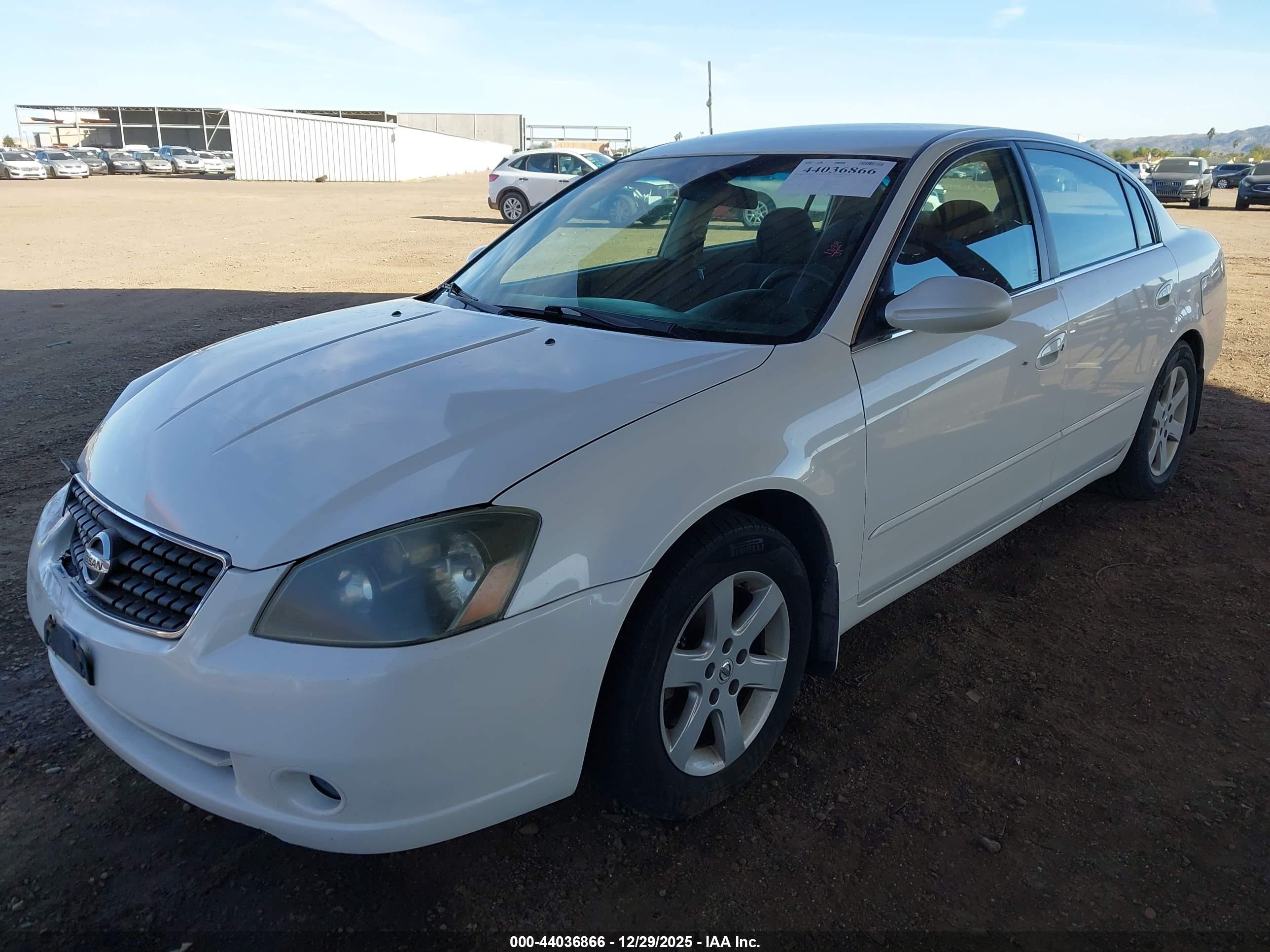 NISSAN ALTIMA image 2