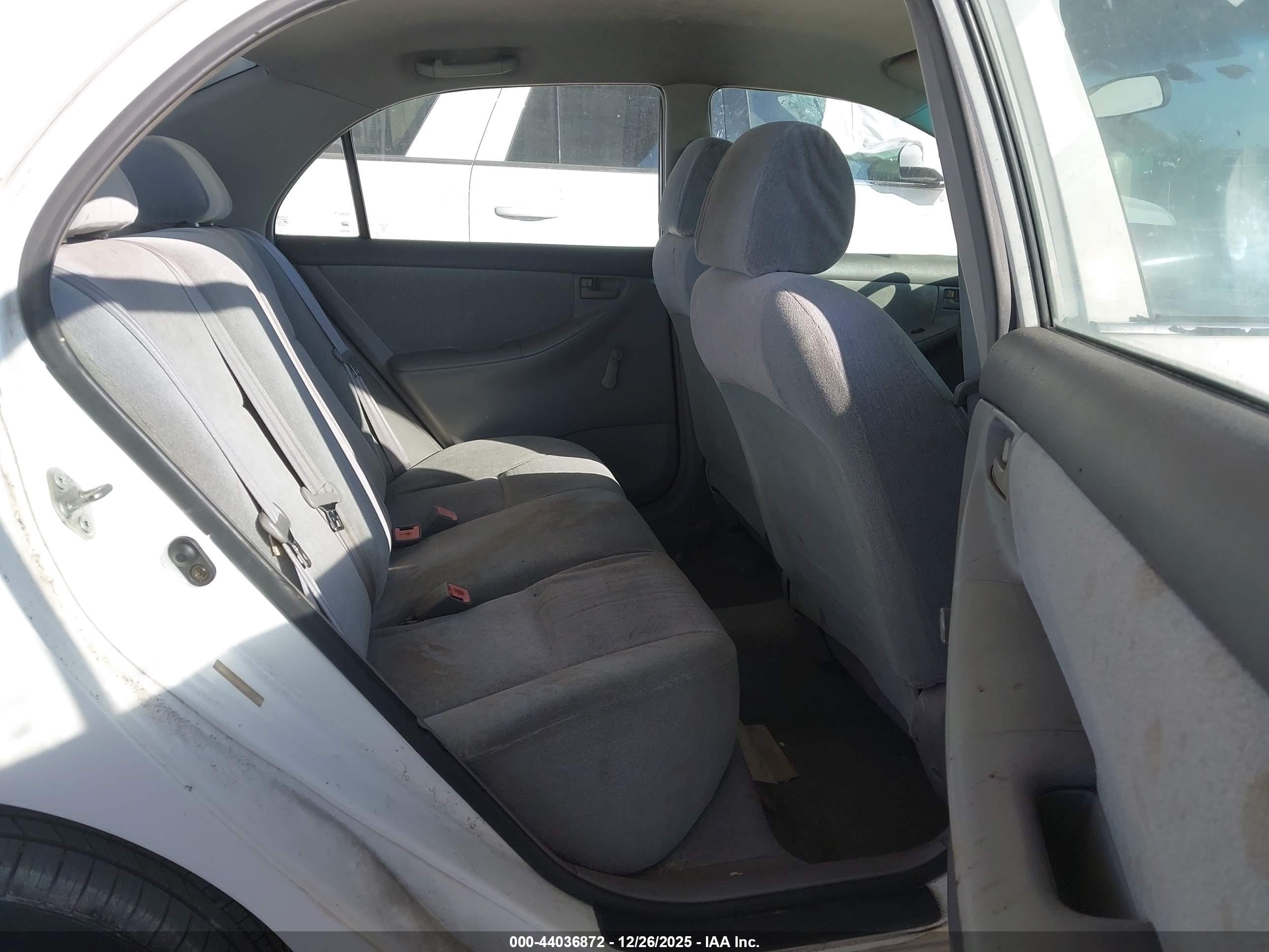 TOYOTA COROLLA image 8