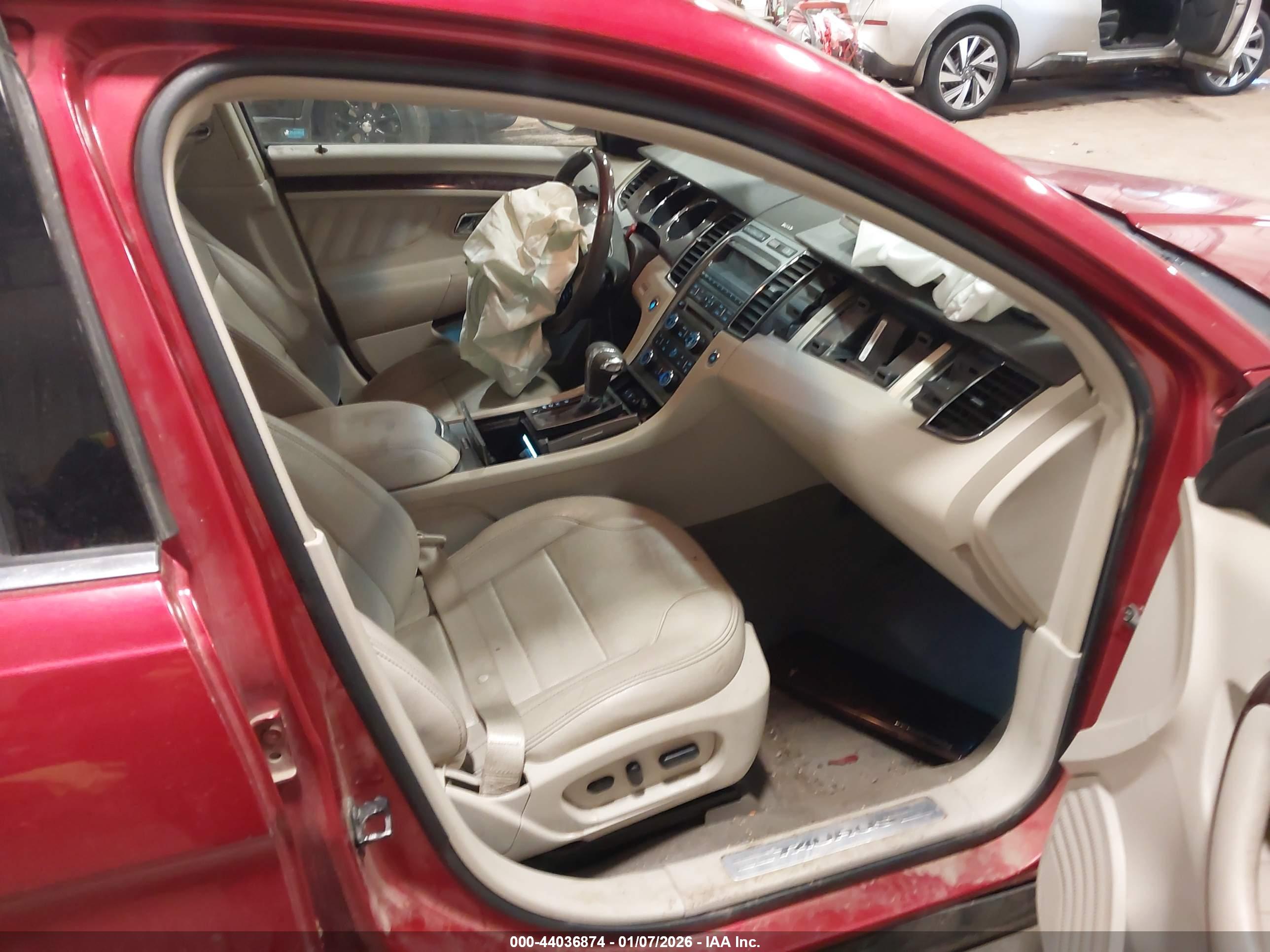 FORD TAURUS image 5