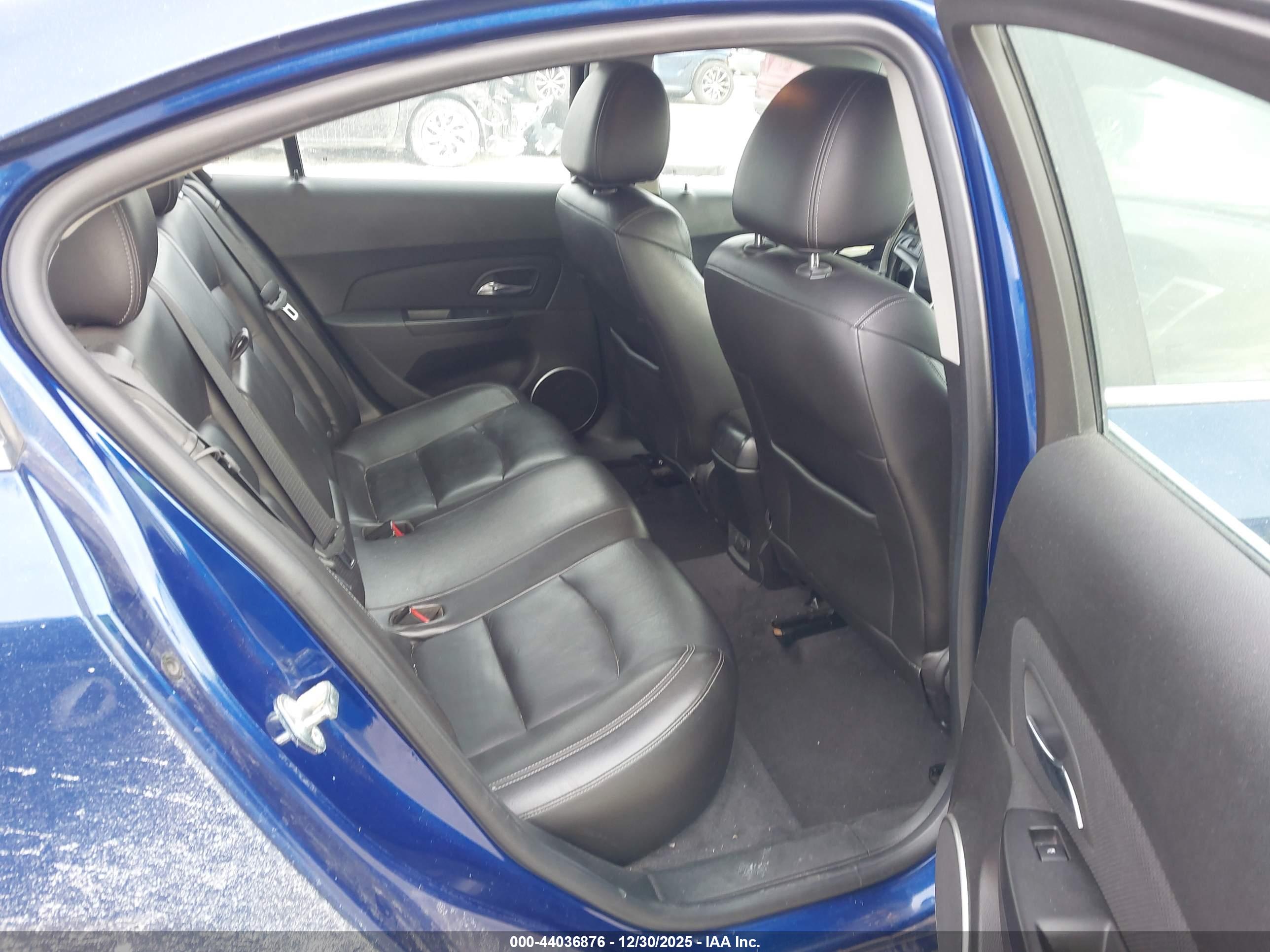 CHEVROLET CRUZE image 8