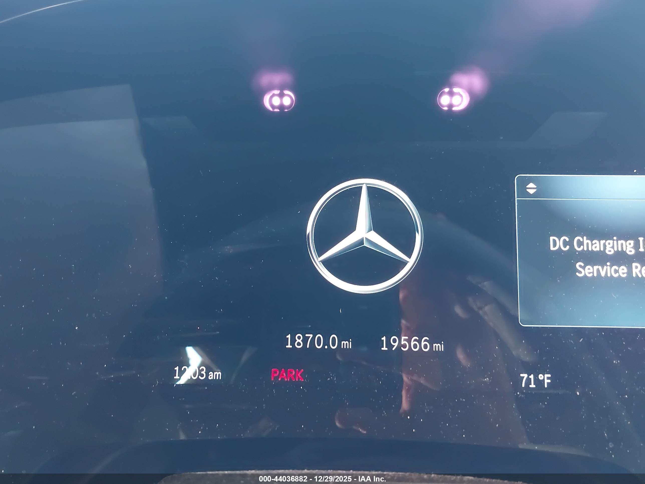 MERCEDES-BENZ EQS image 7