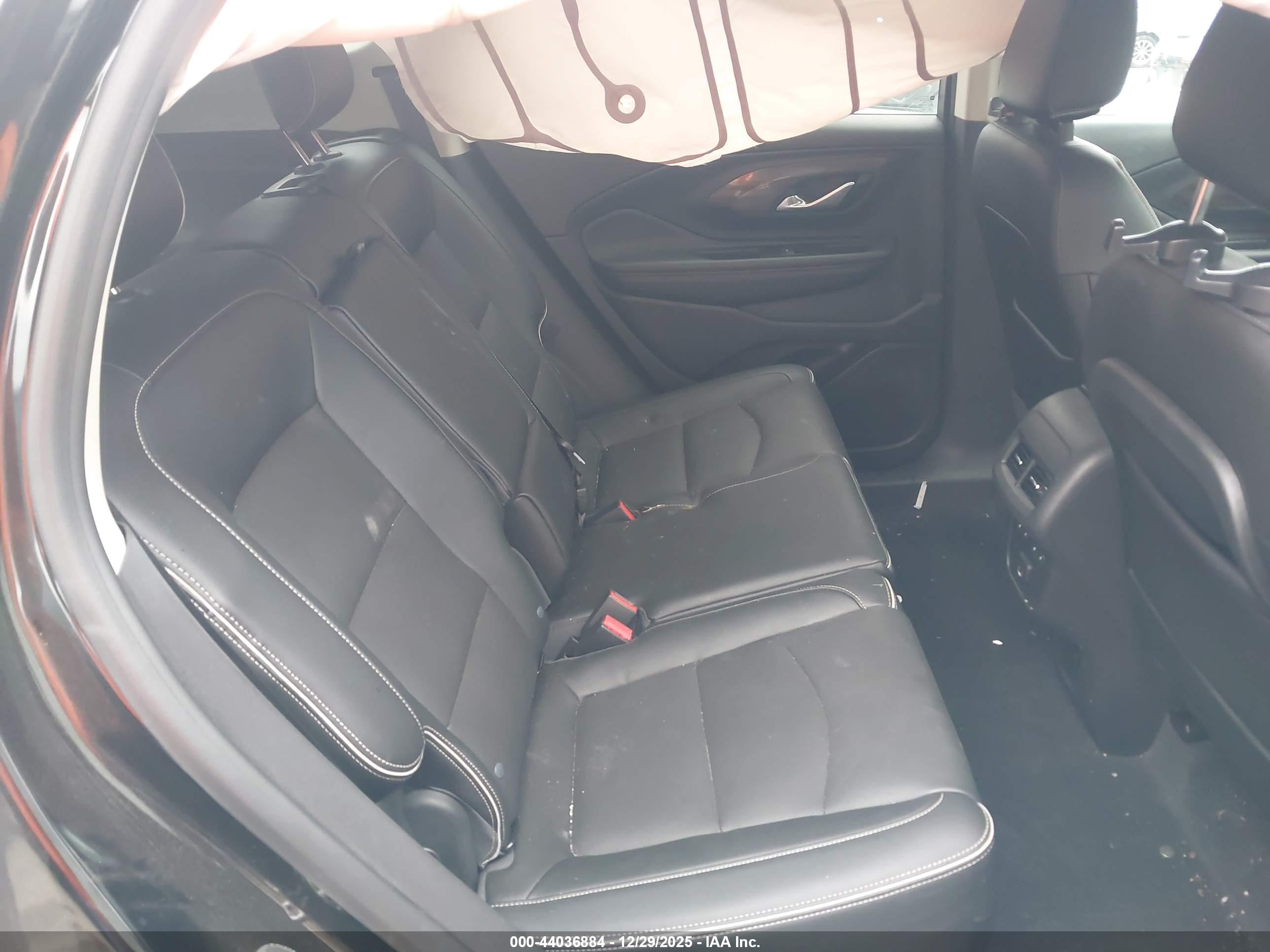 GMC TERRAIN image 8