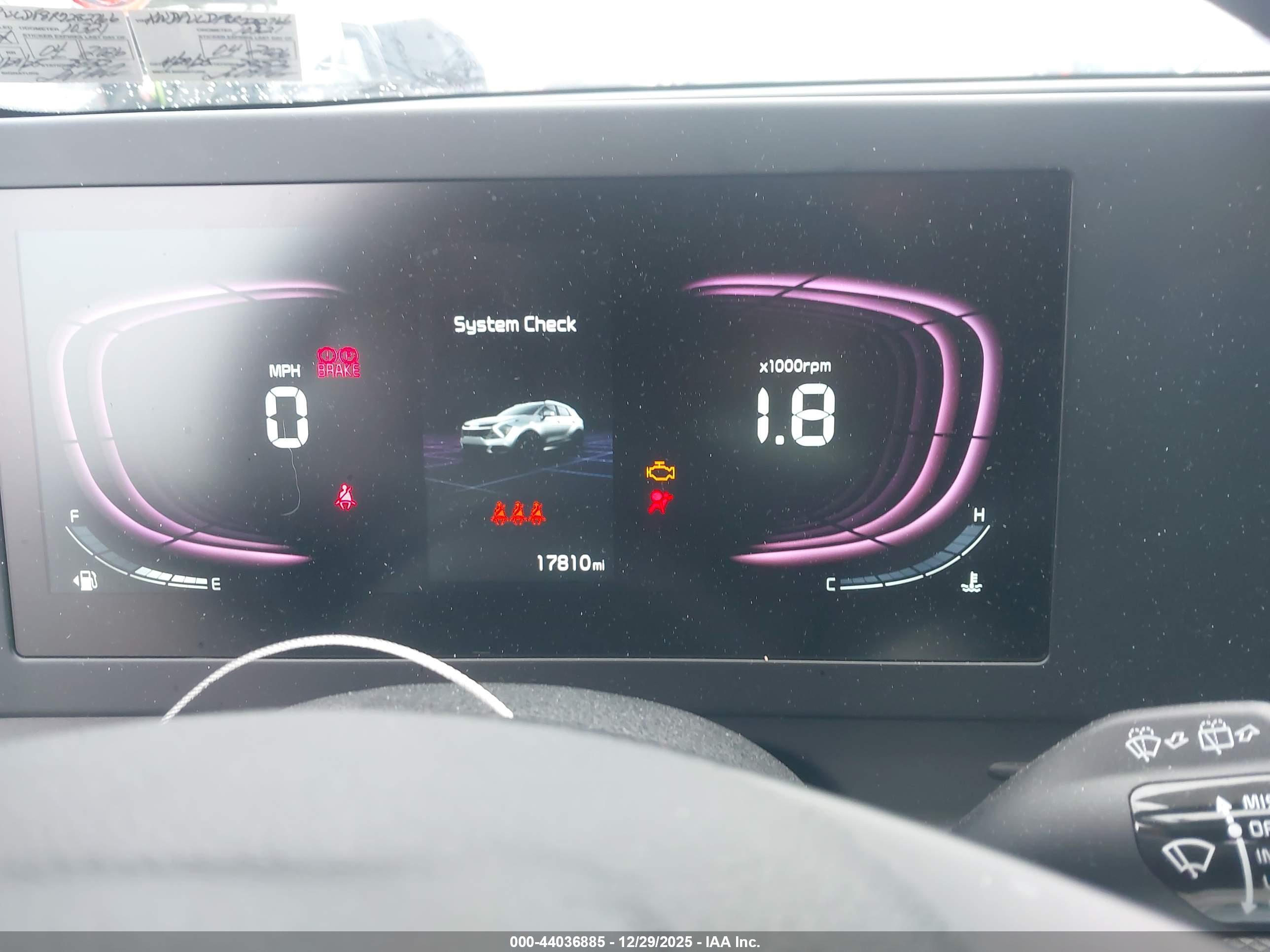 KIA SPORTAGE image 7