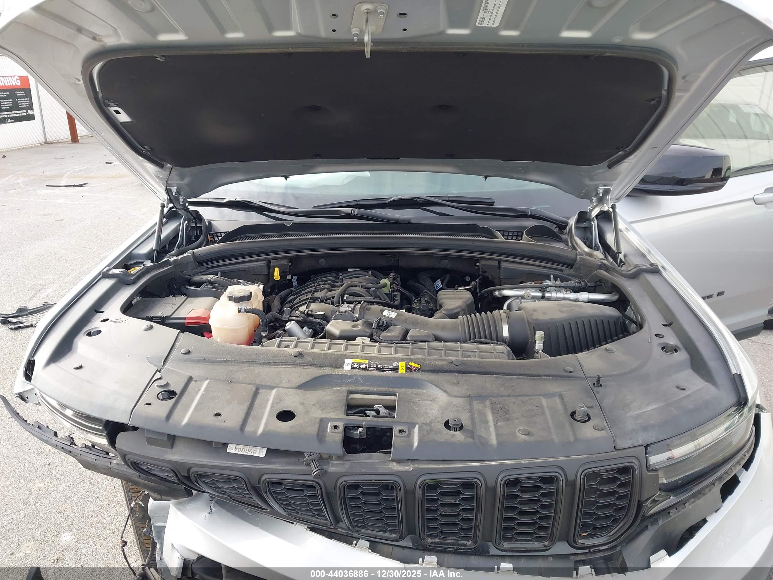 JEEP GRAND image 10