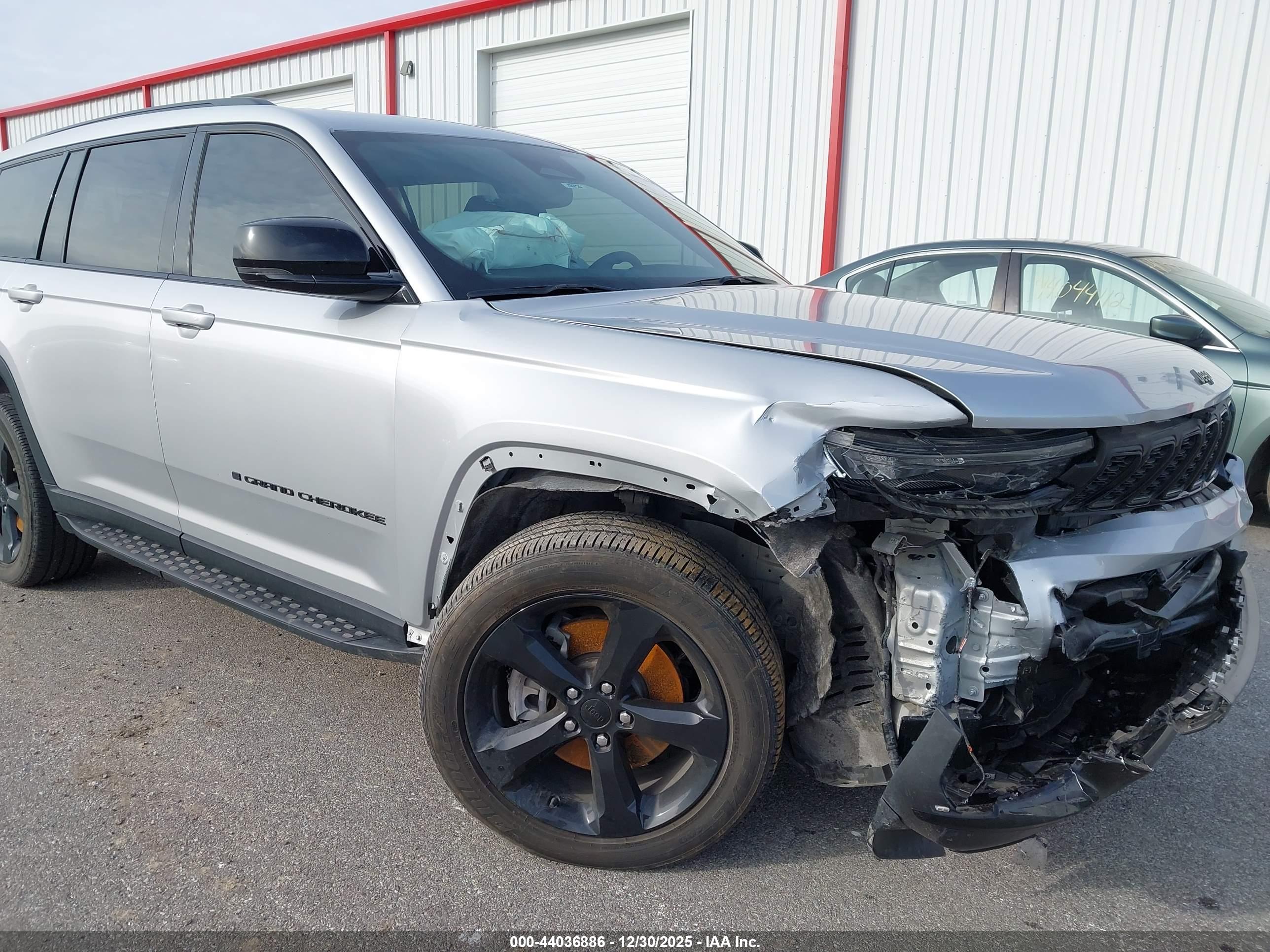 JEEP GRAND image 6
