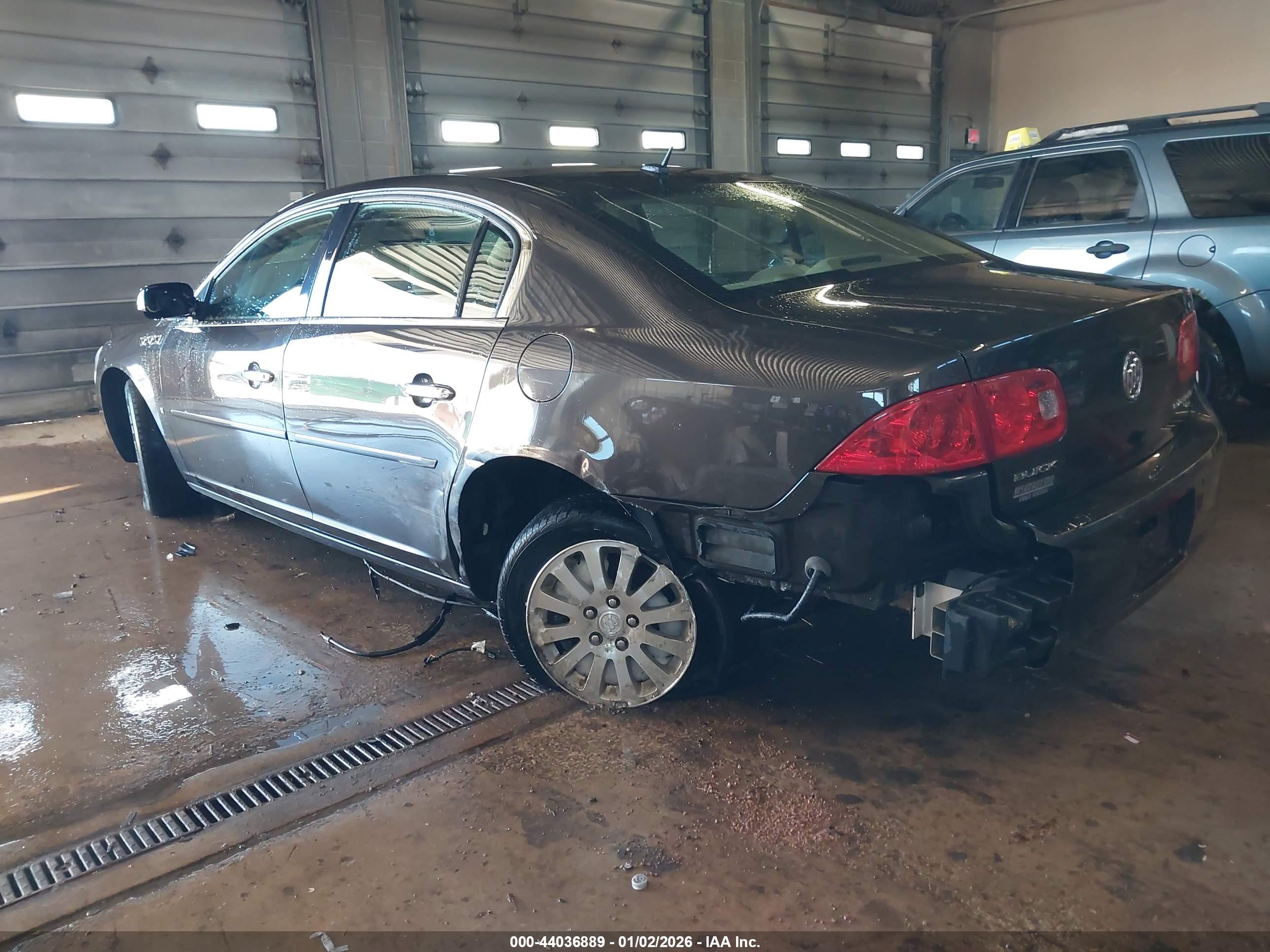 BUICK LUCERNE image 3