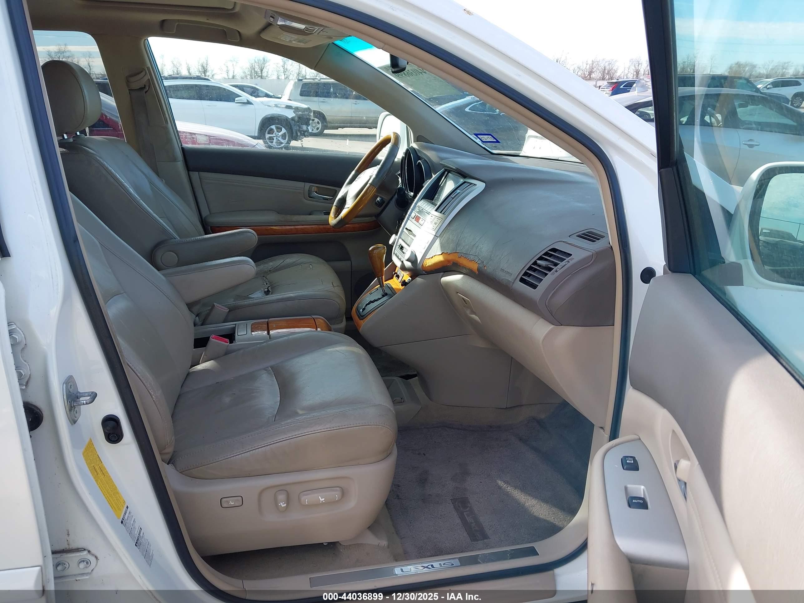 LEXUS RX image 5