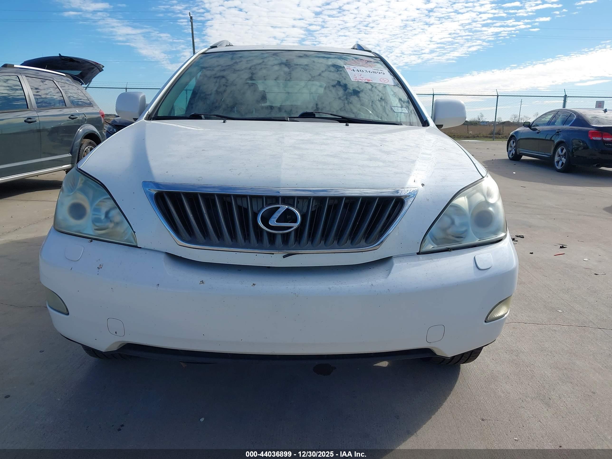 LEXUS RX image 6