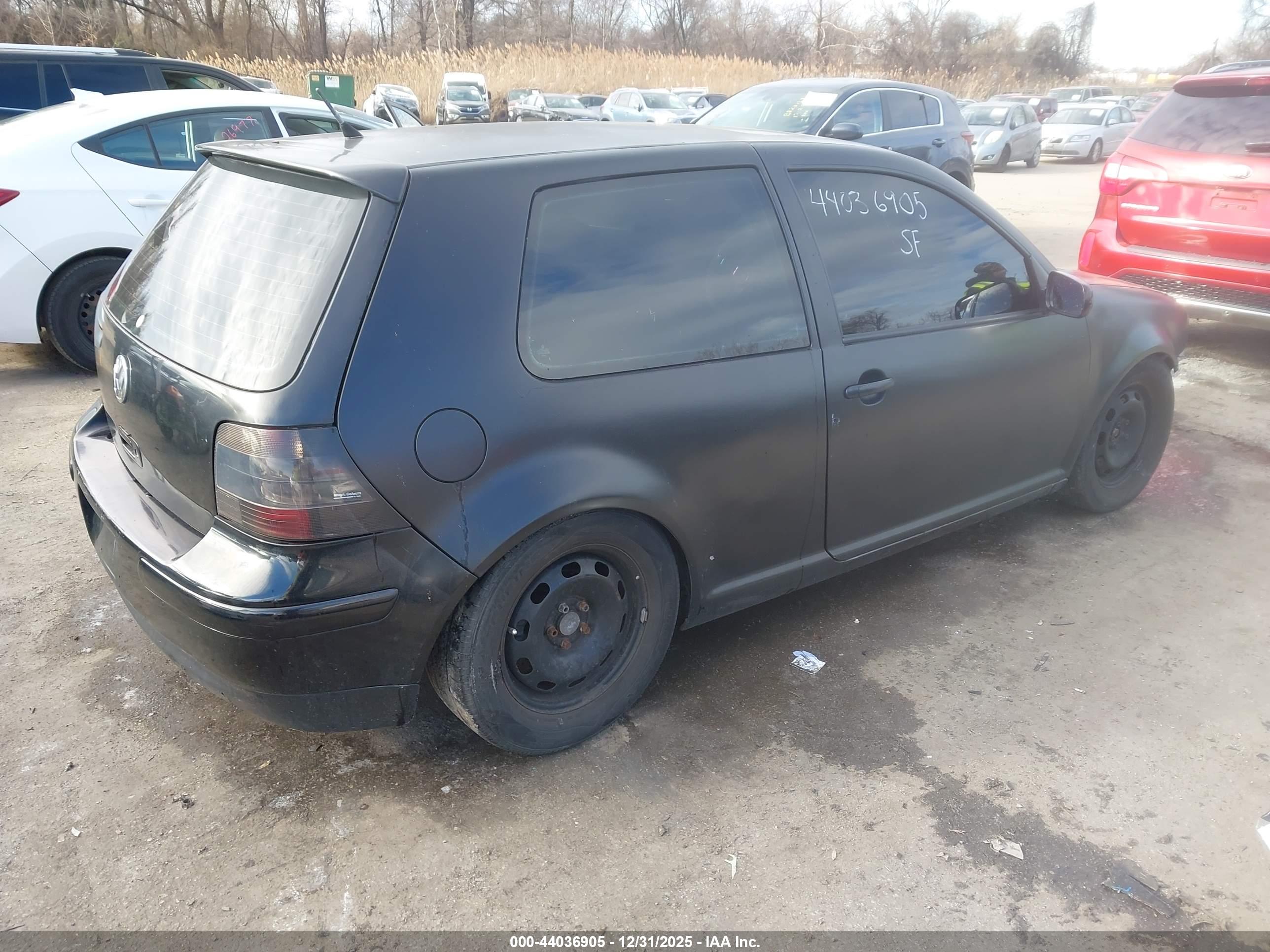VOLKSWAGEN GTI image 4