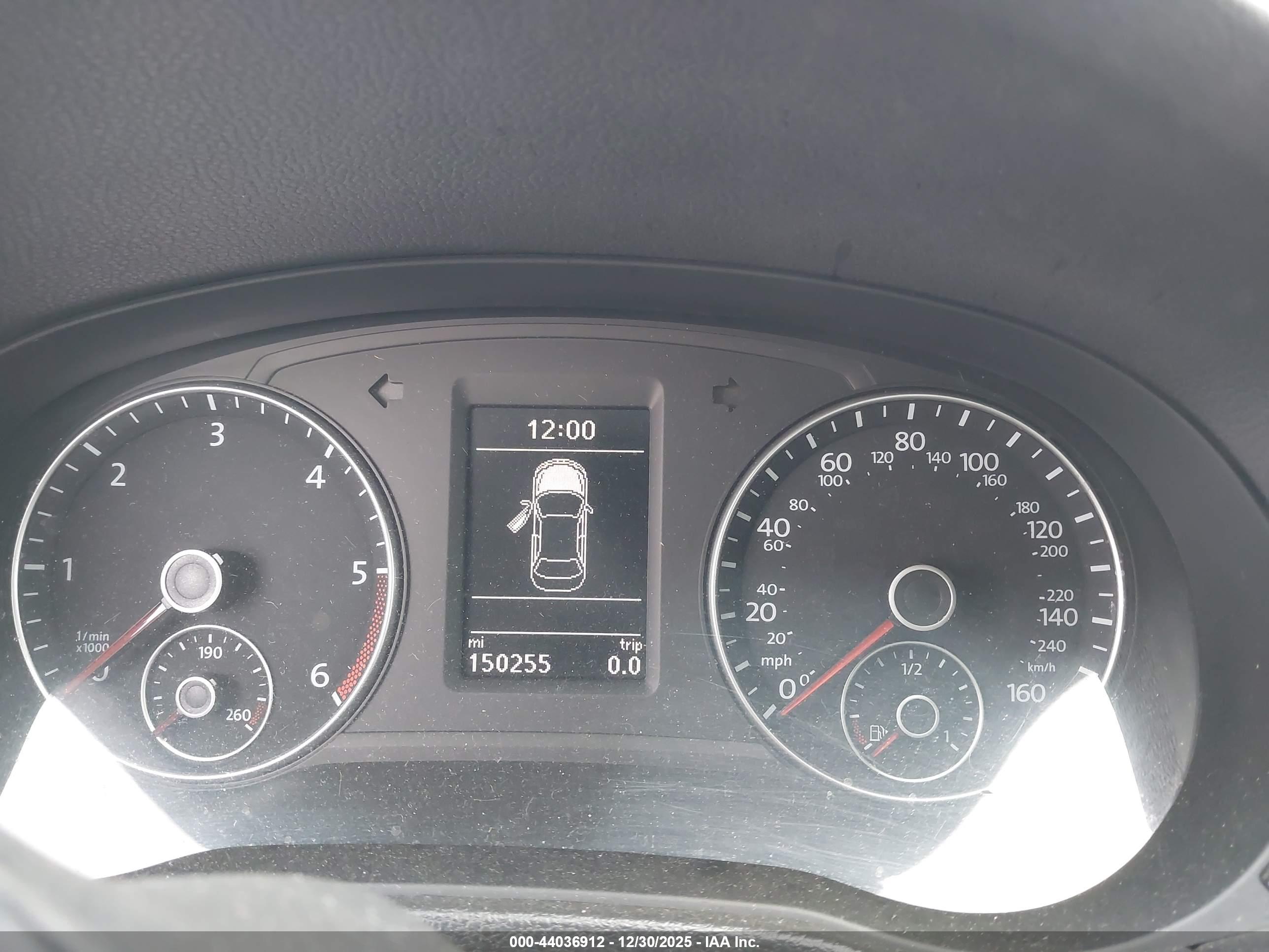 VOLKSWAGEN PASSAT image 7