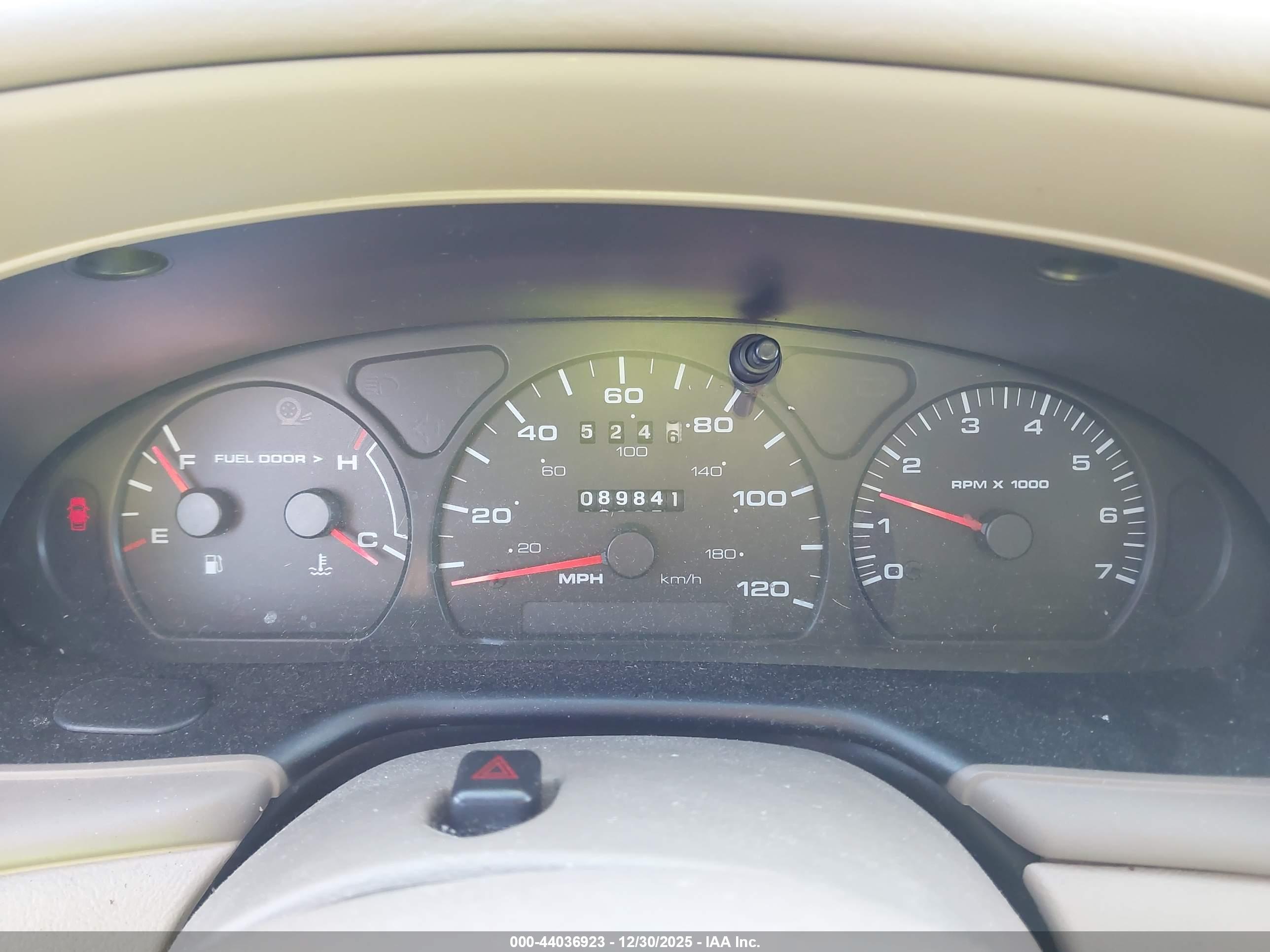 FORD TAURUS image 7