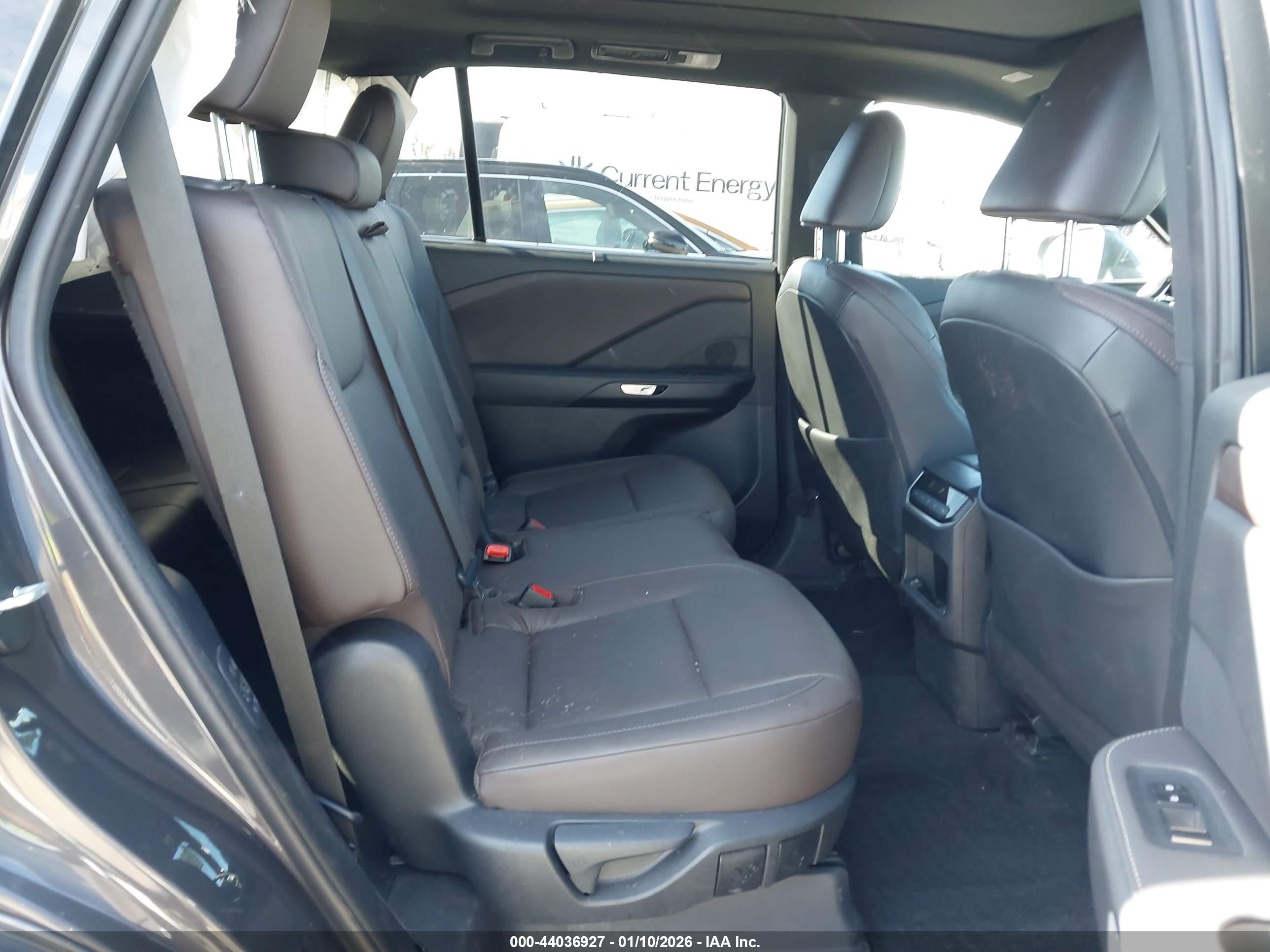 LEXUS TX image 8