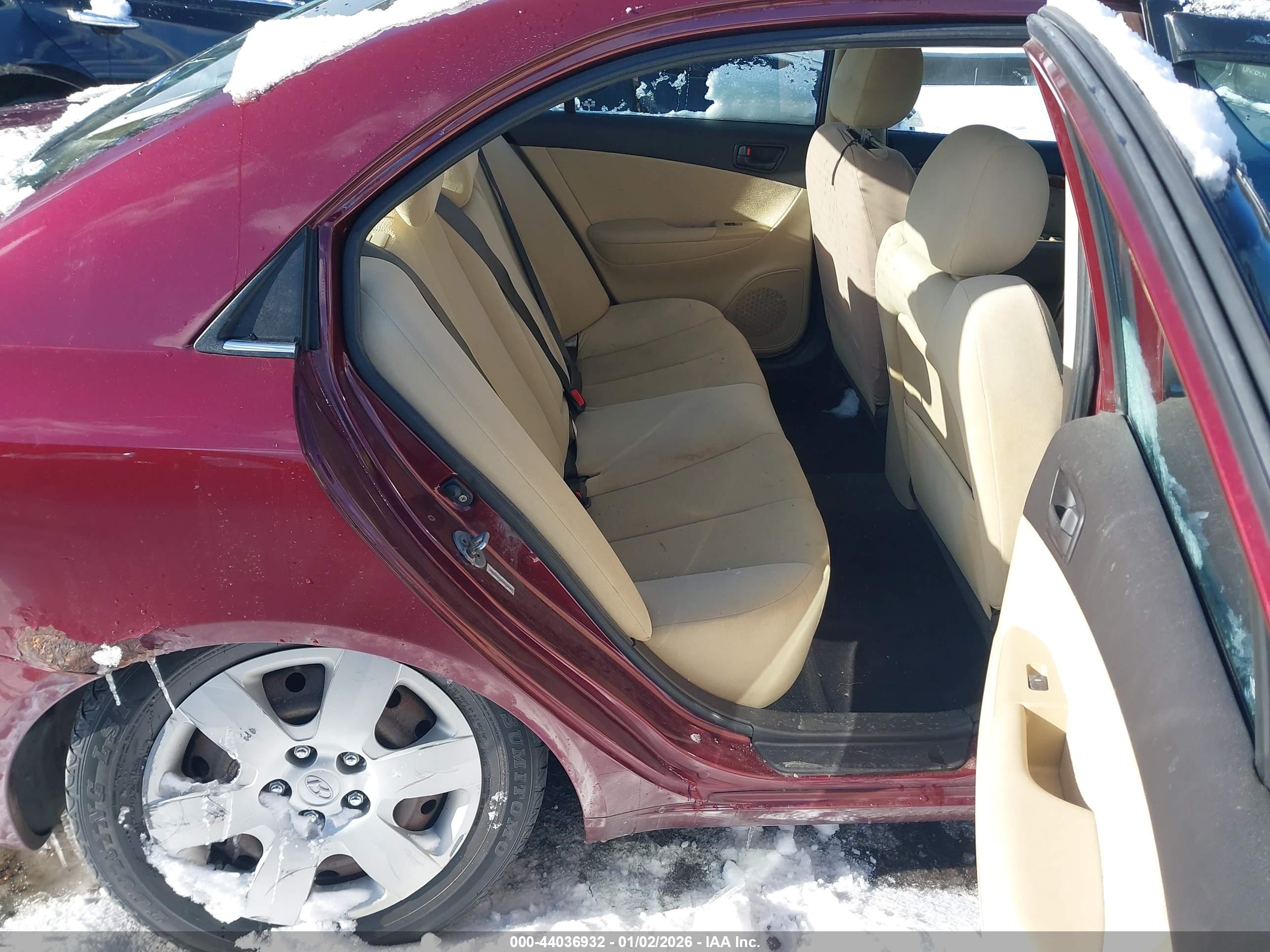 HYUNDAI SONATA image 8