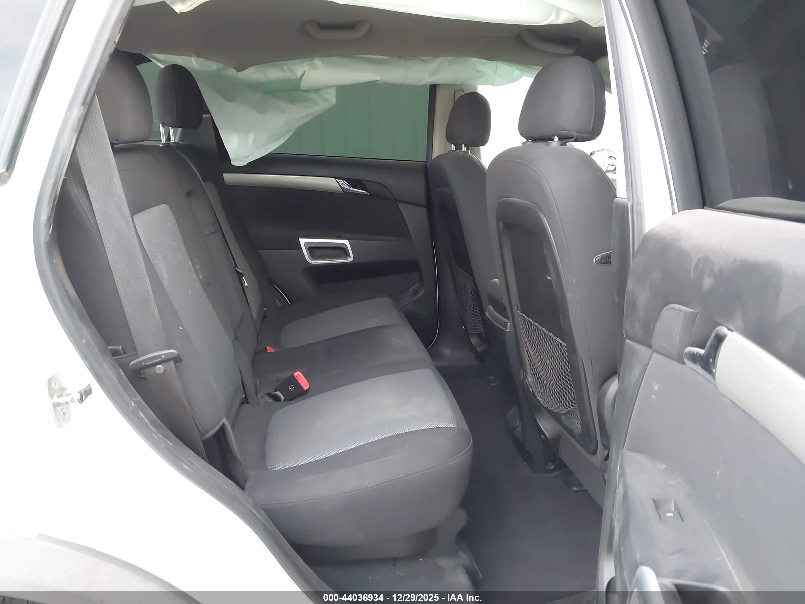 CHEVROLET CAPTIVA image 8
