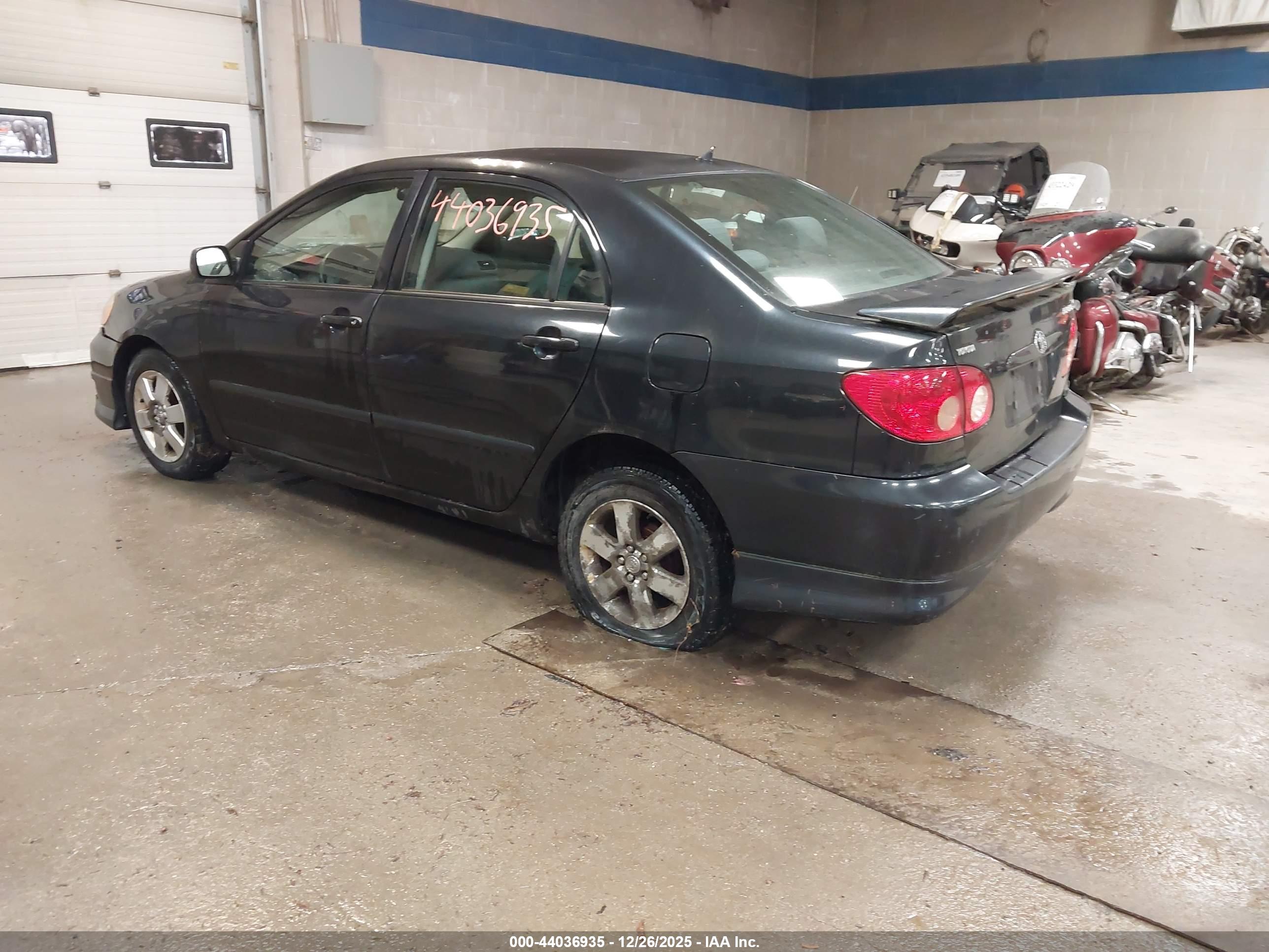 TOYOTA COROLLA image 3