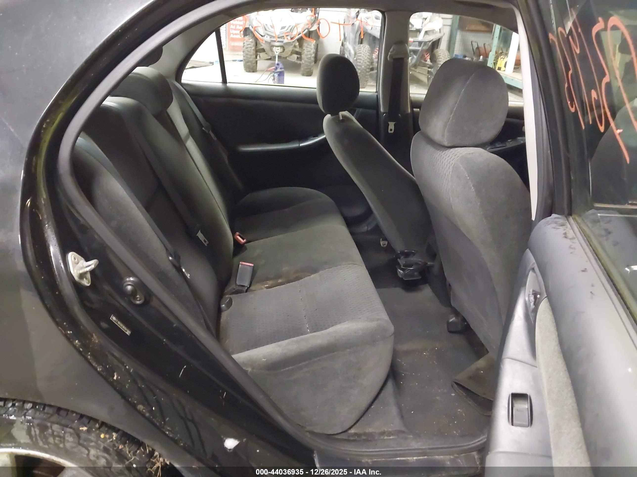 TOYOTA COROLLA image 8